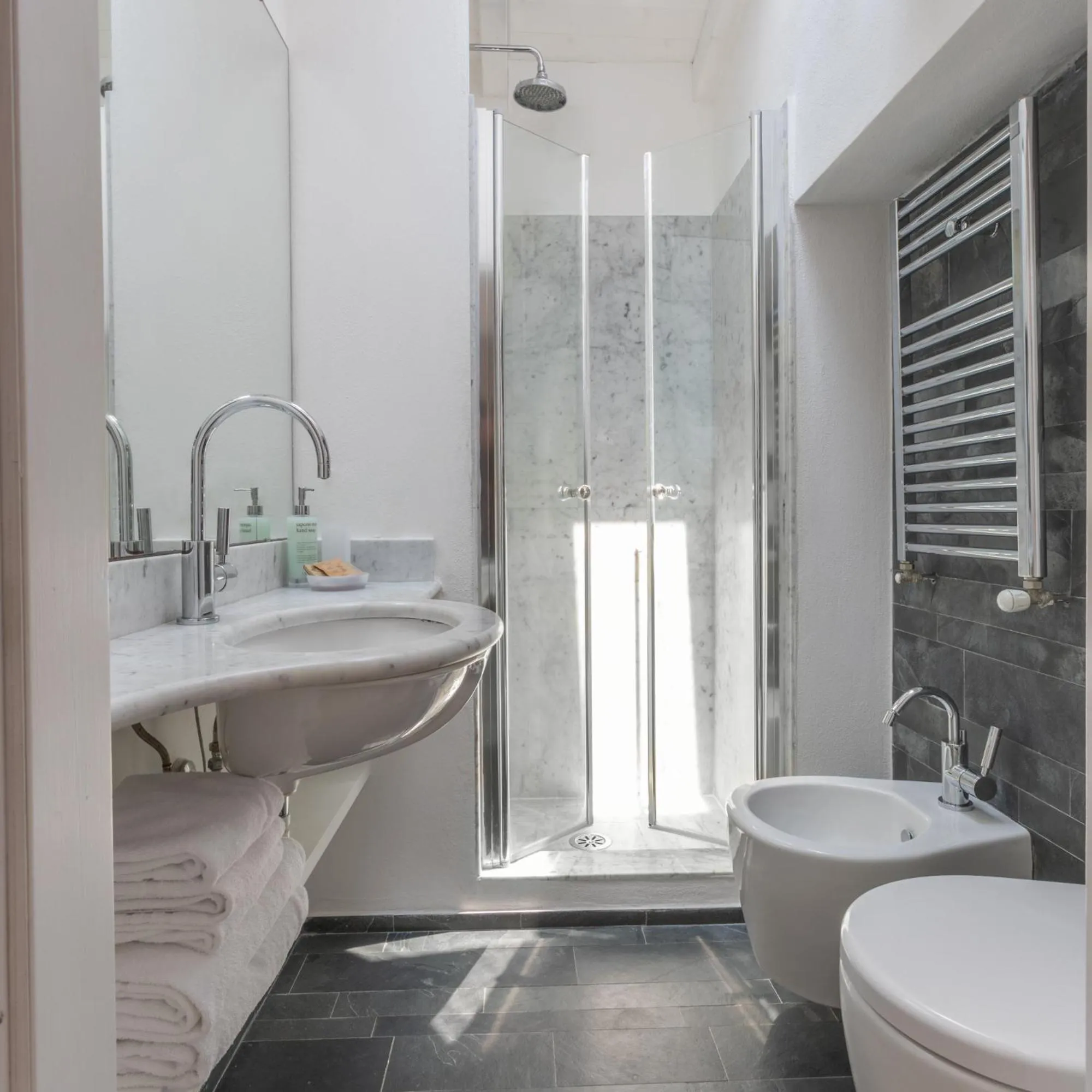 Bathroom in La Malà - camere di charme