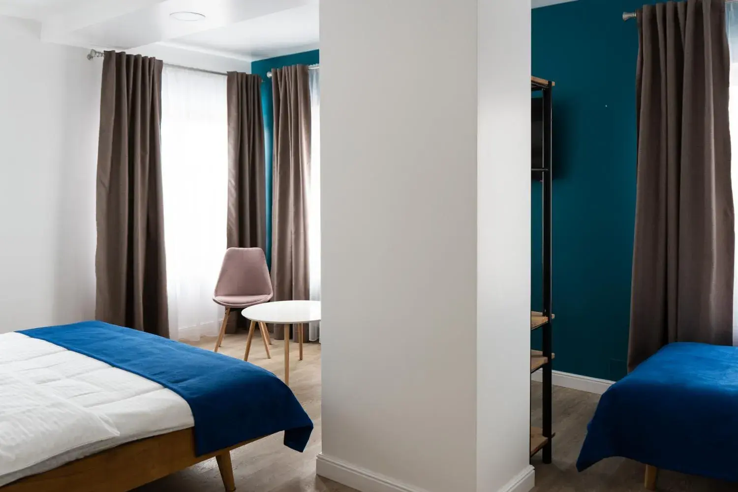 Deluxe Triple Room - single occupancy in English House Deluxe Triple Room - single occupancy in English House