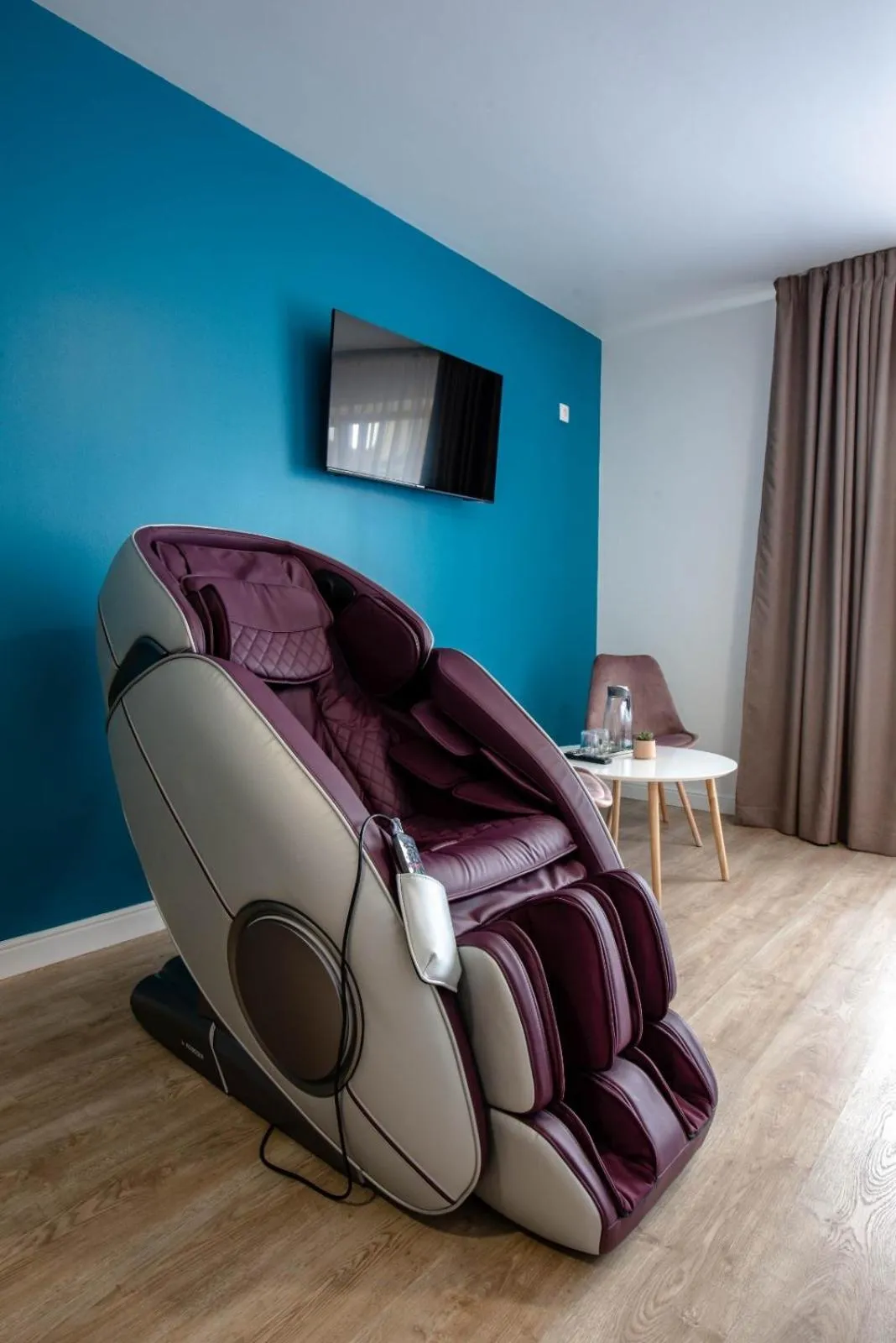 Massage in English House