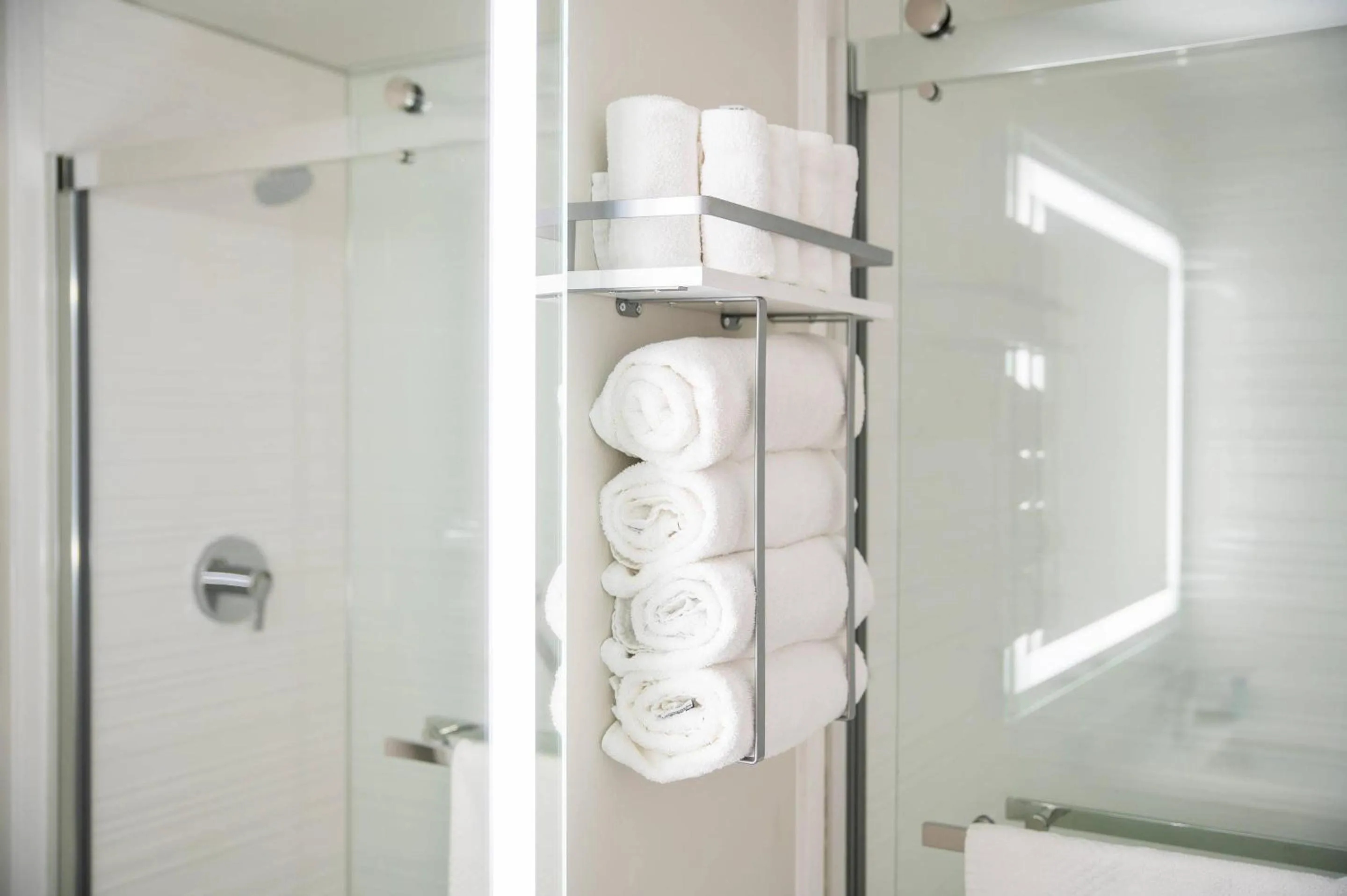 Bedroom in Heritage House Inn on Cape Cod, an Ascend Collection Hotel