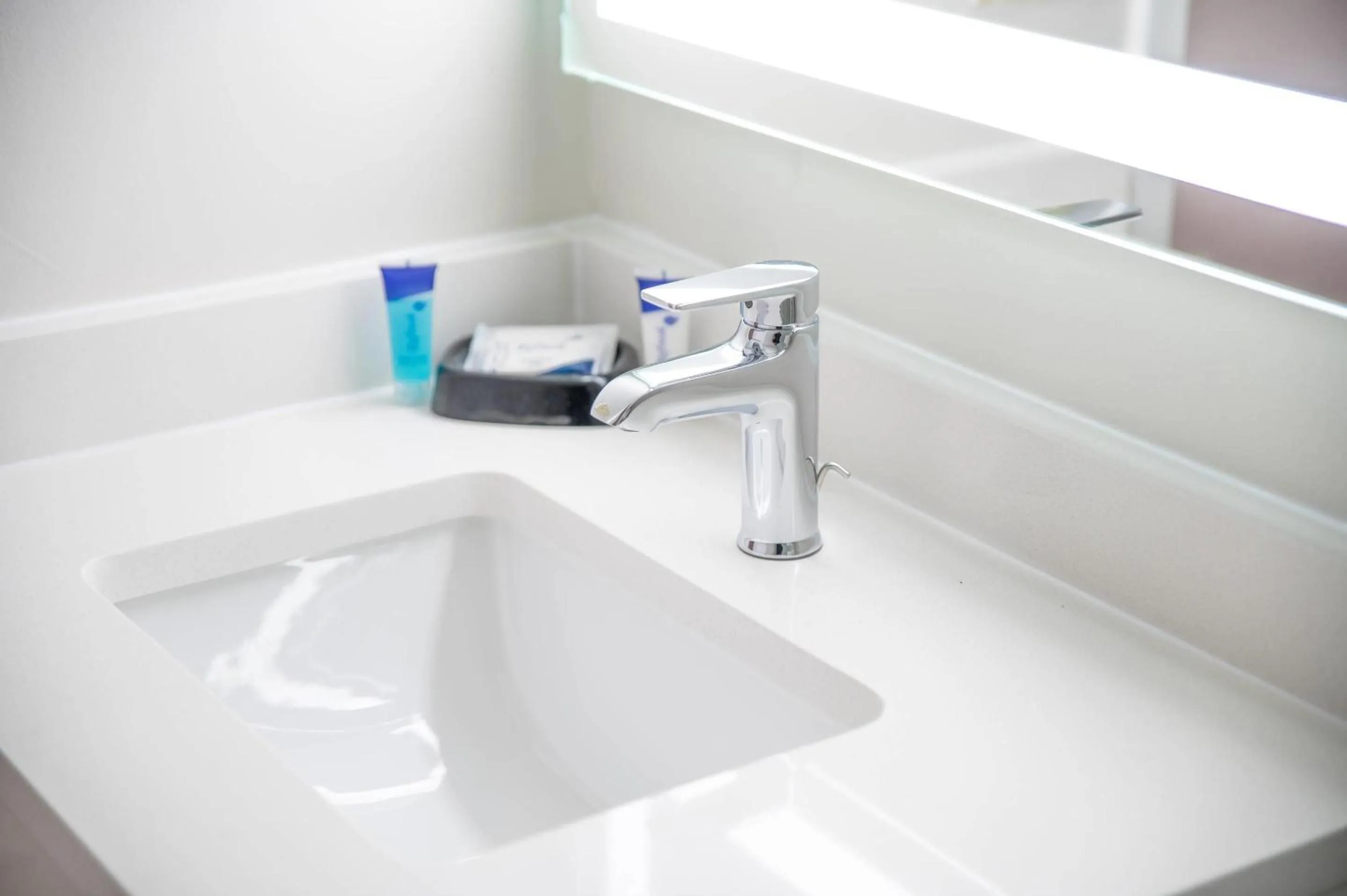 Bedroom in Heritage House Inn on Cape Cod, an Ascend Collection Hotel