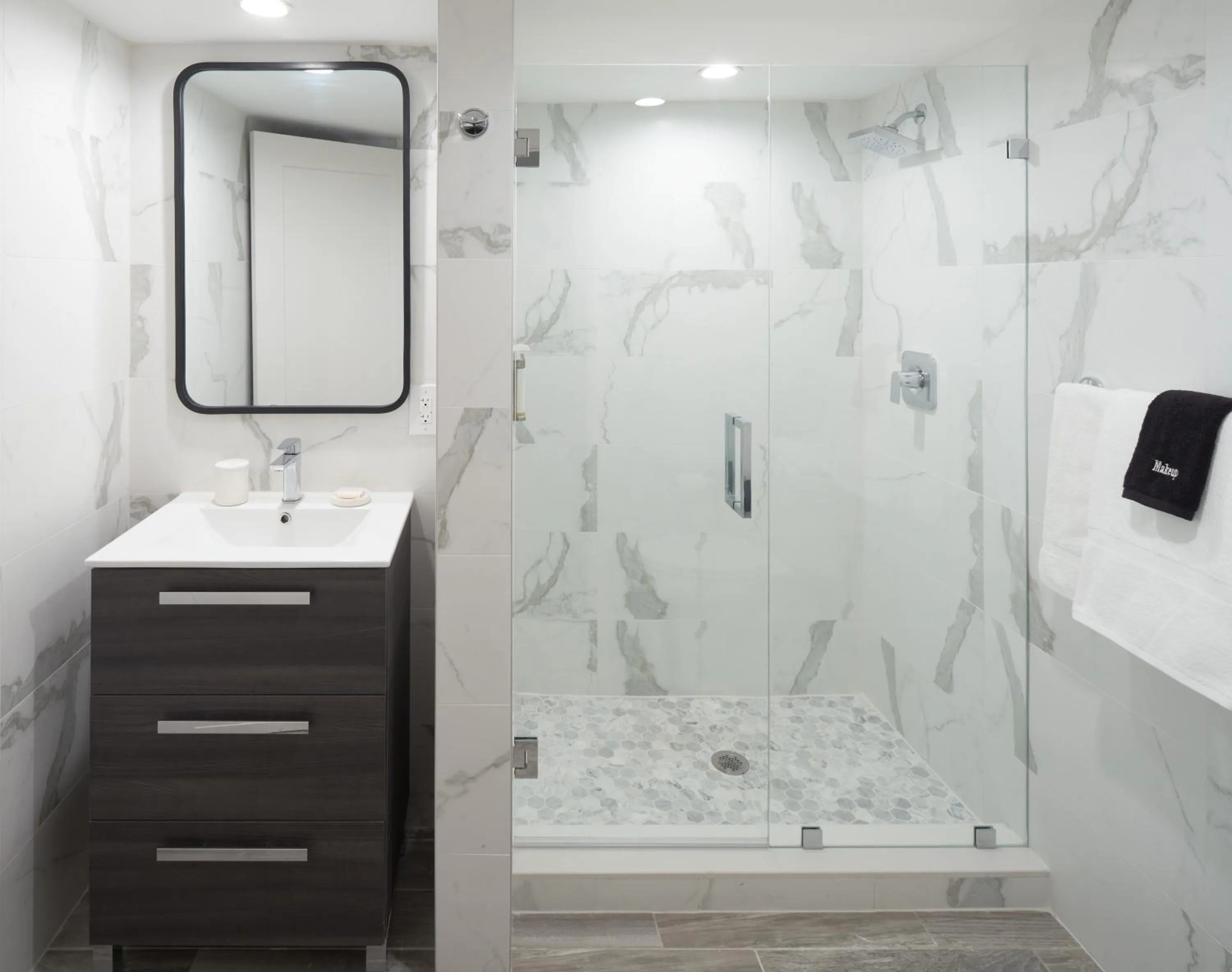 Shower in Hillsboro Beach Resort by Kasa