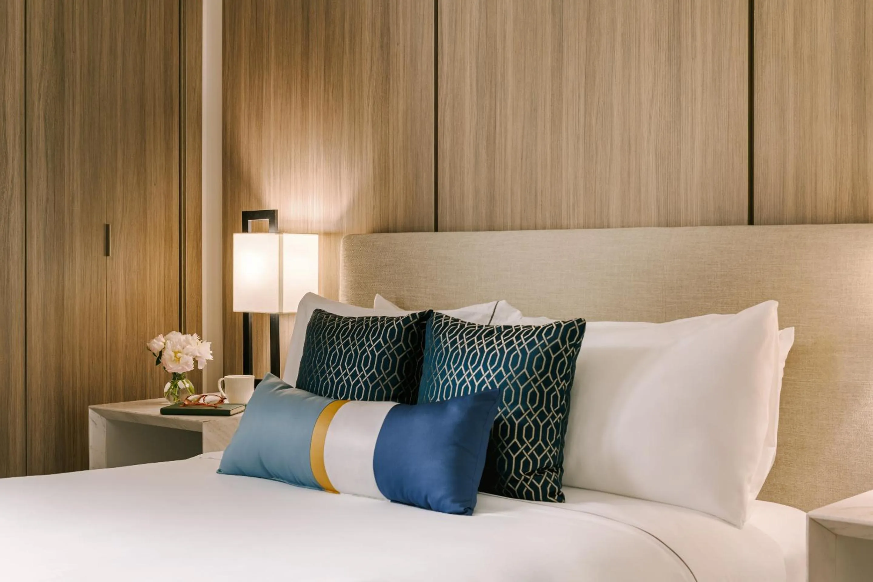 Queen Room with Balcony in Hillsboro Beach Resort by Kasa