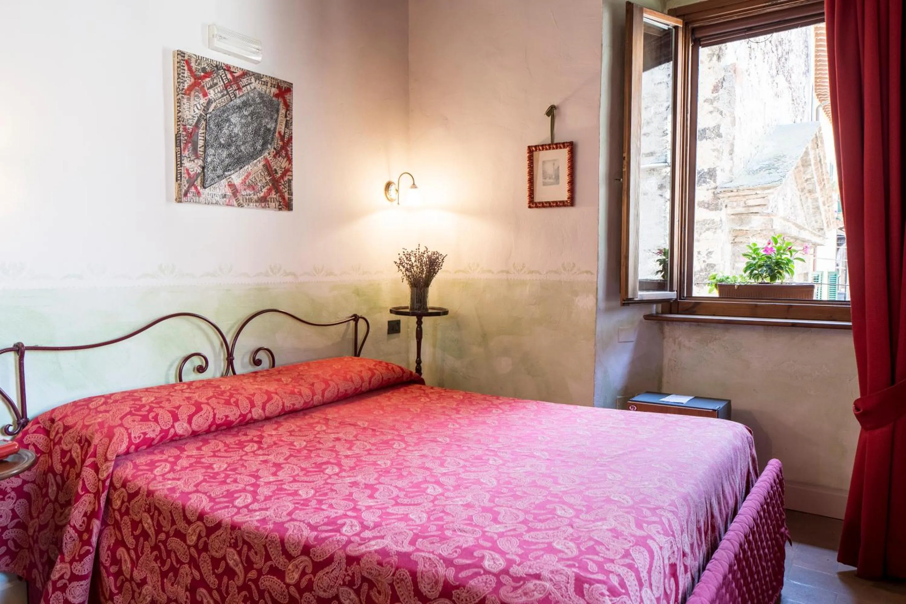 Photo of the whole room in Porta Del Tempo