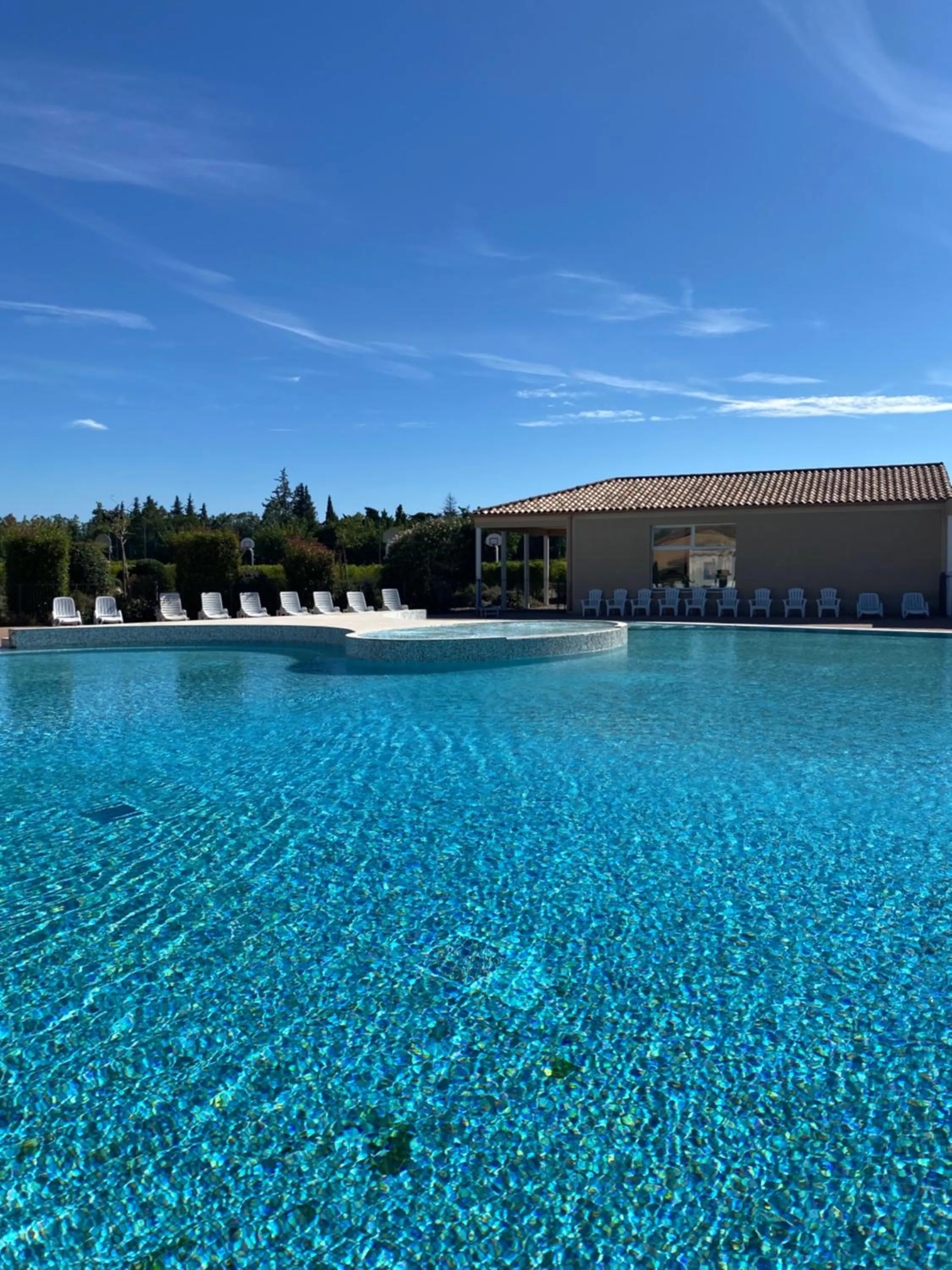 Pool view, Swimming Pool in Les Demeures du Ventoux - Vacanceole
