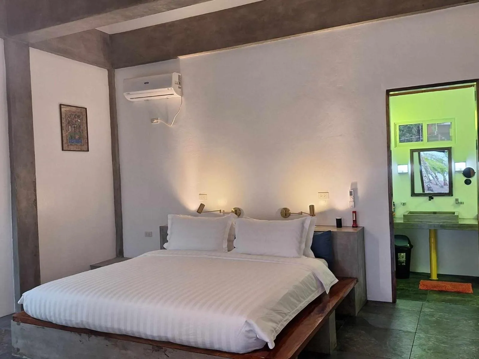 Bedroom, Bed in SomeWhere Else Boutique Resort