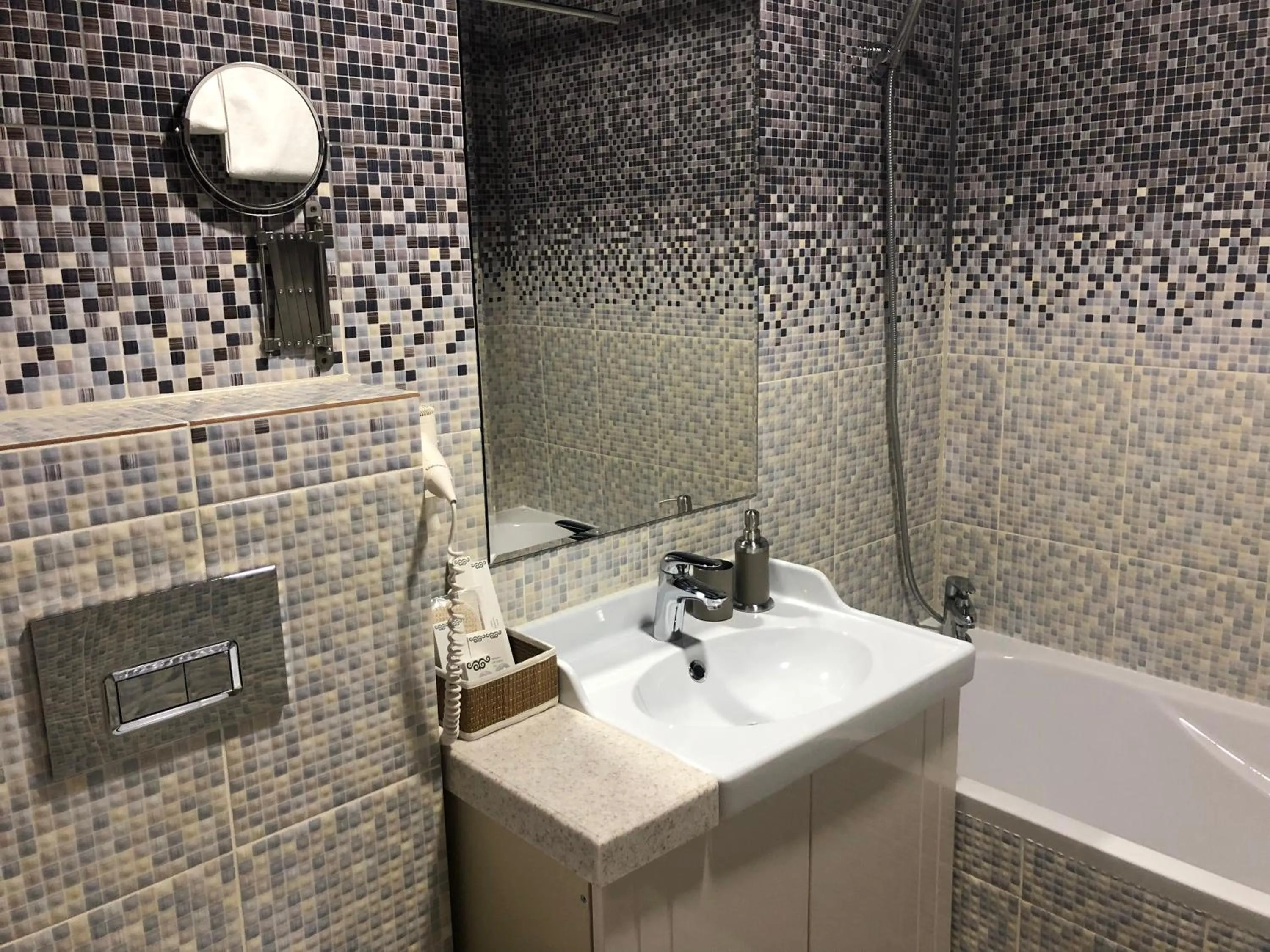 Toilet in Skif HOTEL & SPA