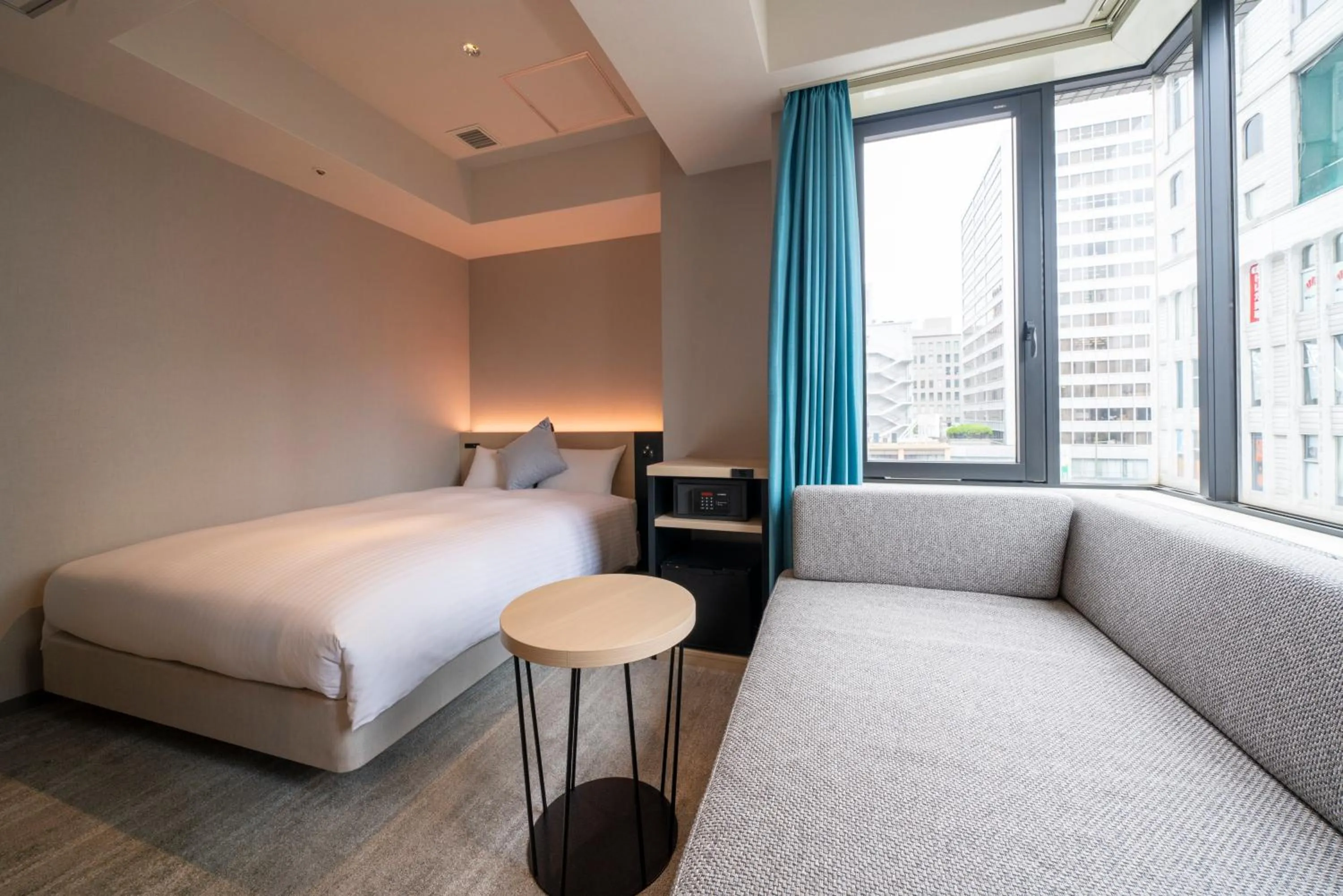 Photo of the whole room, Bed in Hotel Oriental Express Fukuoka Tenjin