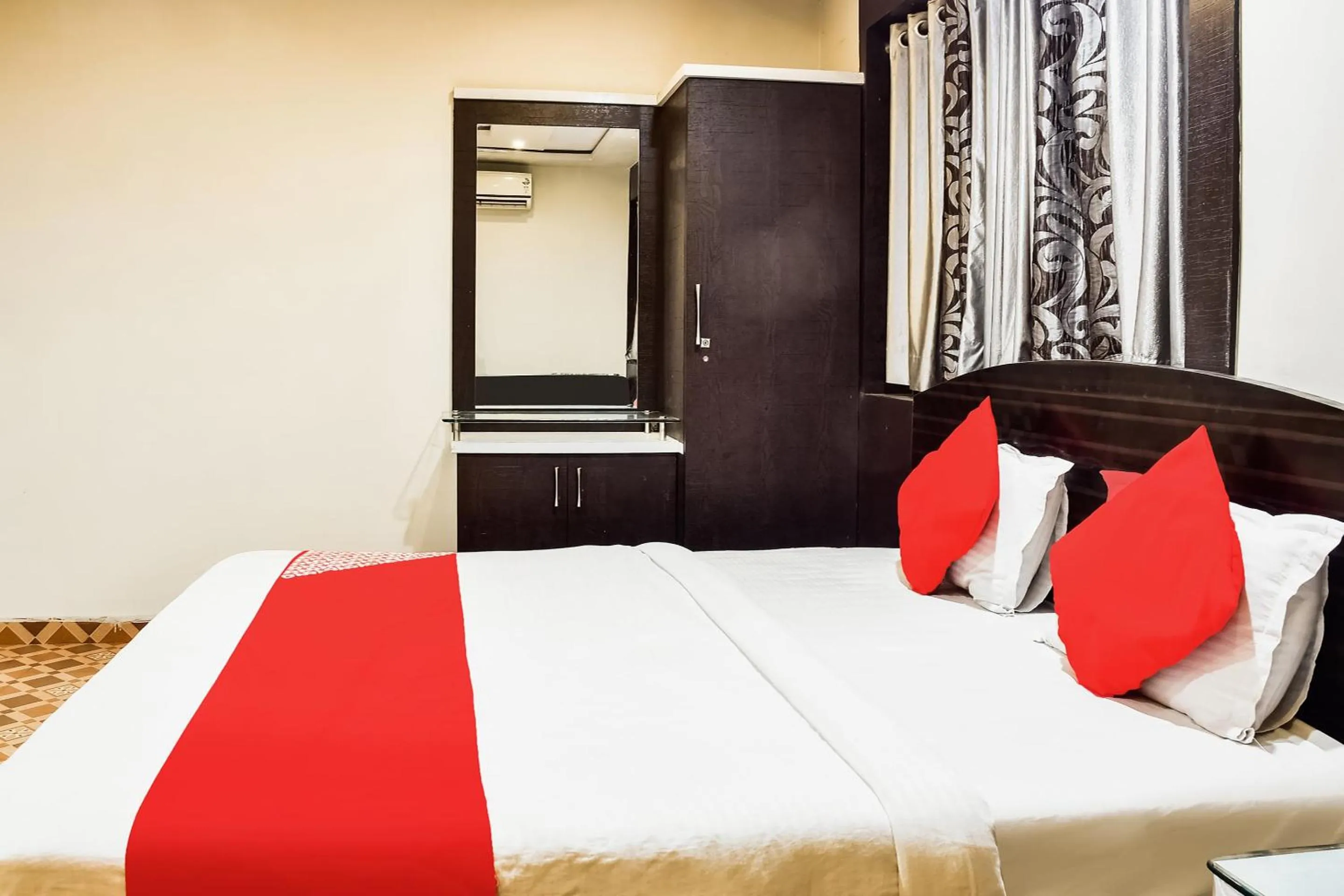 Bedroom in Hotel O Flagship Hotel Pragya 2