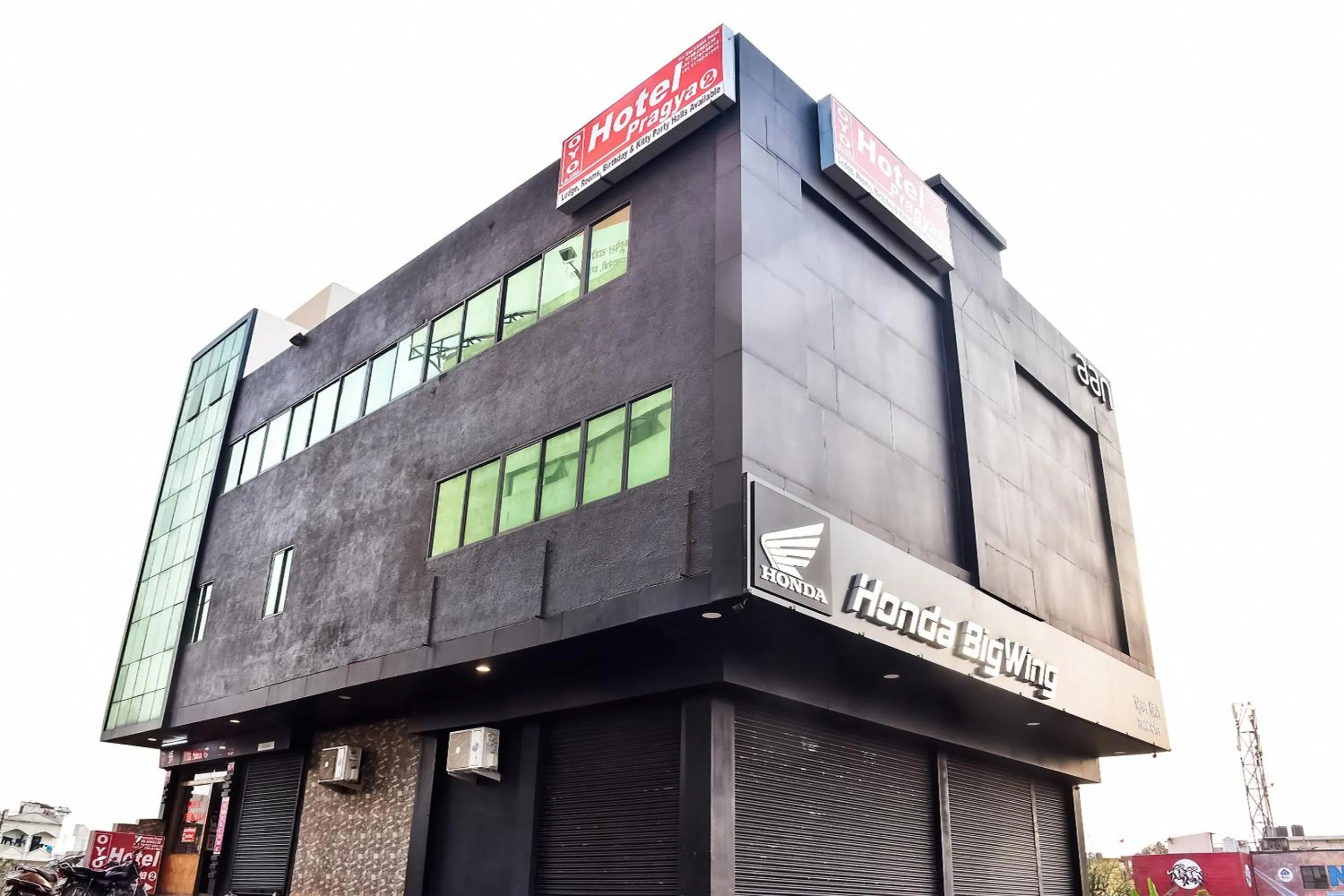 Facade/entrance in Hotel O Flagship Hotel Pragya 2