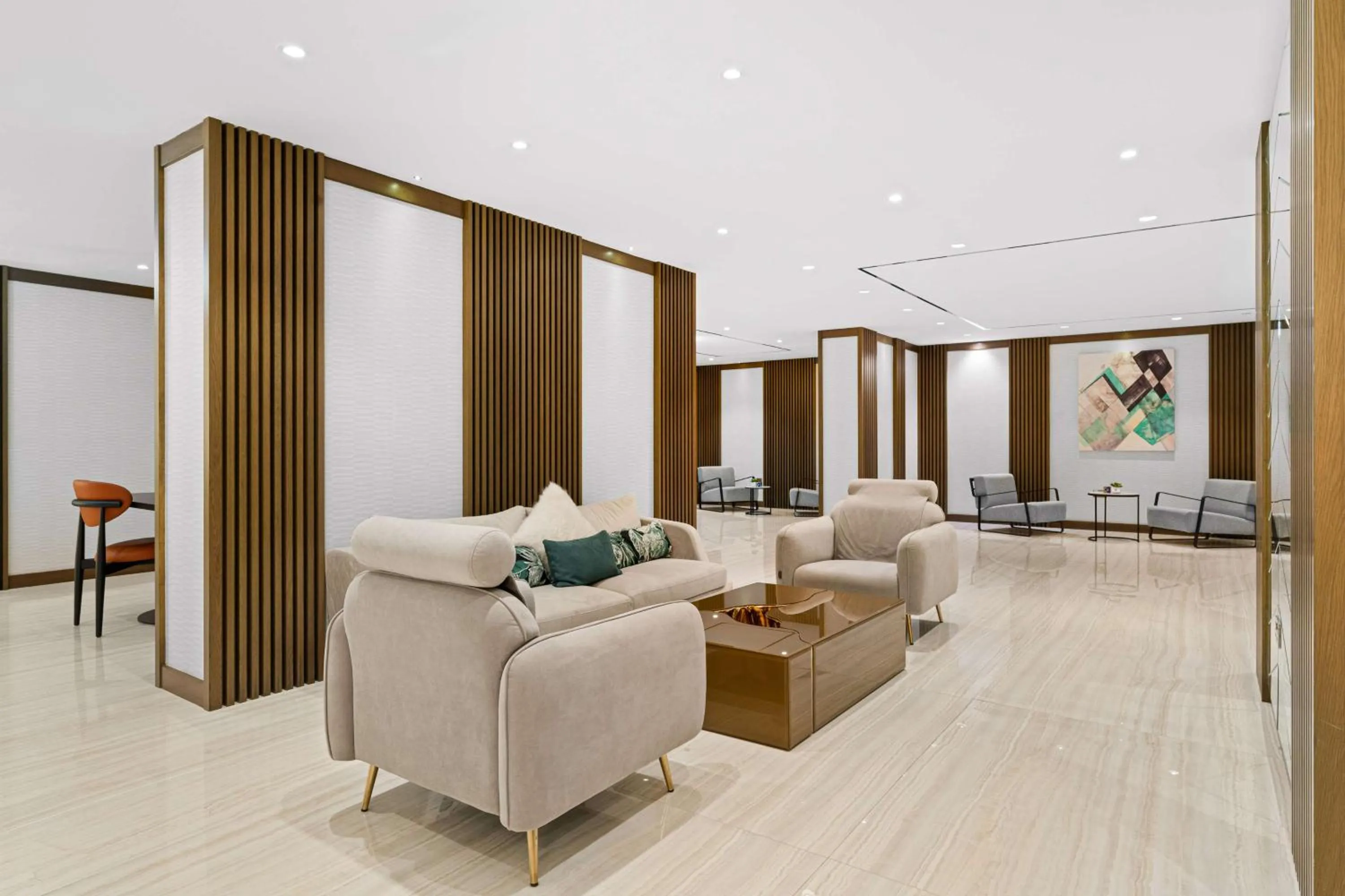 Lounge or bar in Radisson Dubai Damac Hills