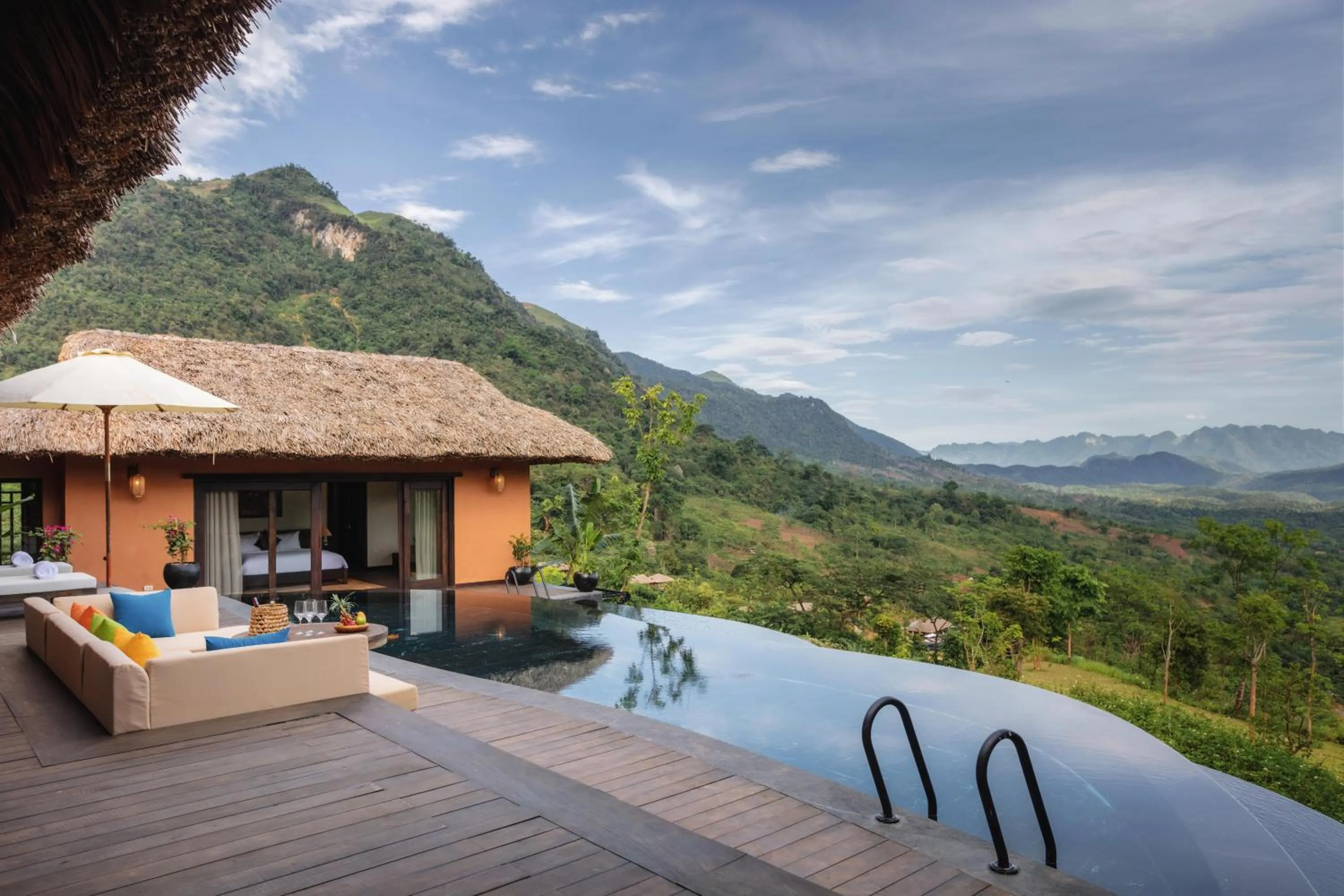 Mountain view in Avana Retreat