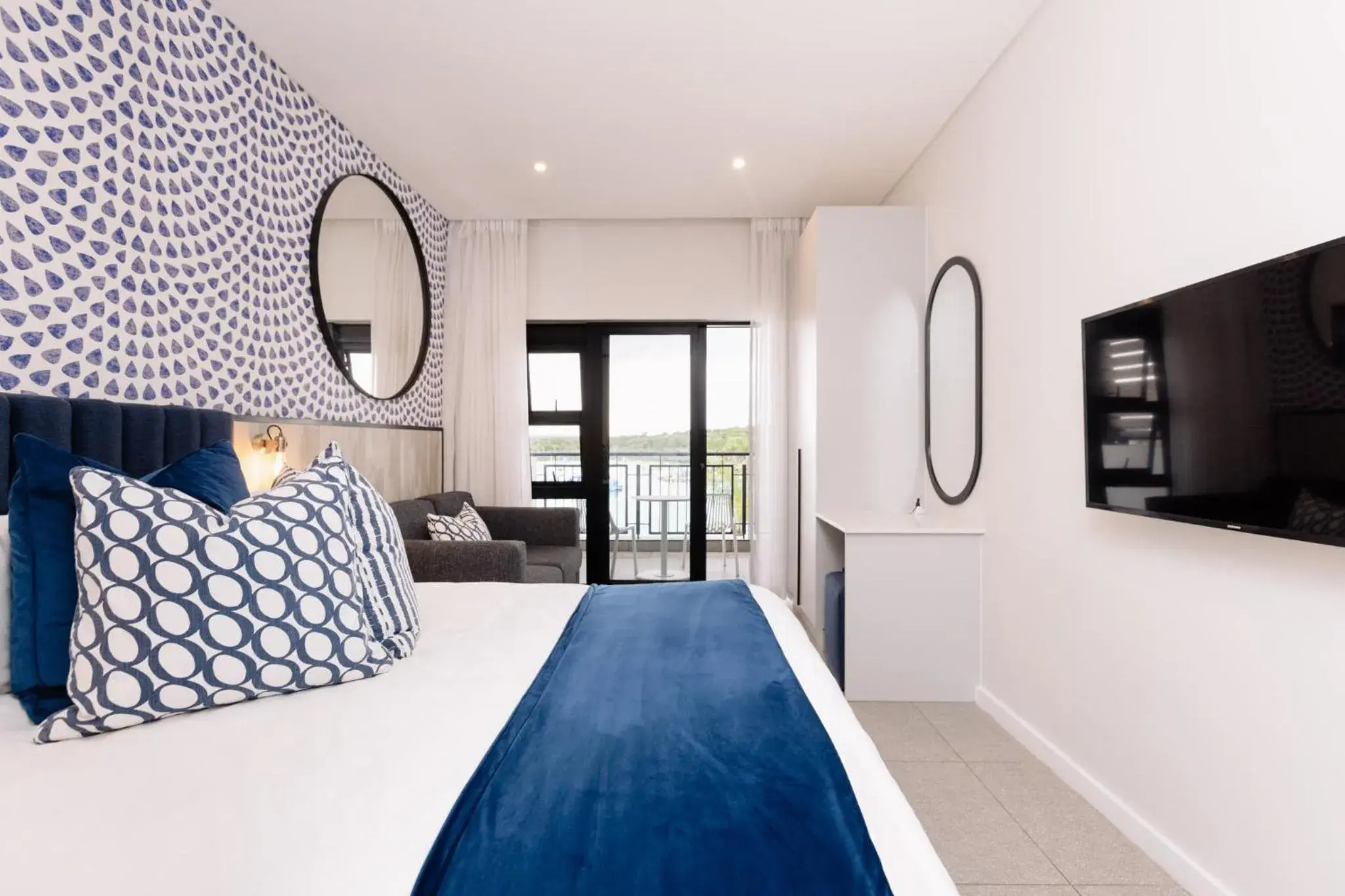 Queen Room with Balcony in MINT Resorts The Blyde Queen Room with Balcony in MINT Resorts The Blyde