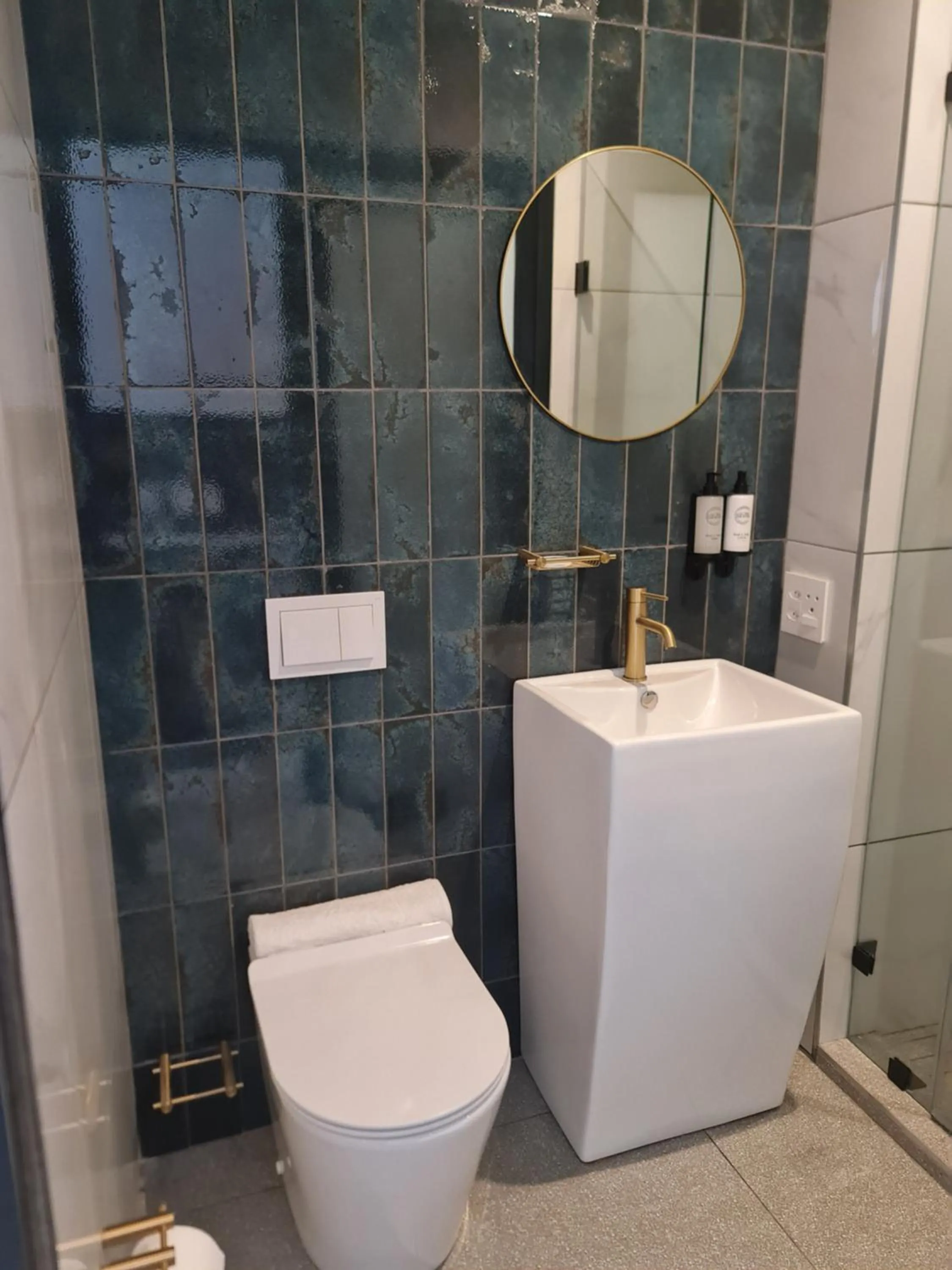 Shower in MINT Resorts The Blyde