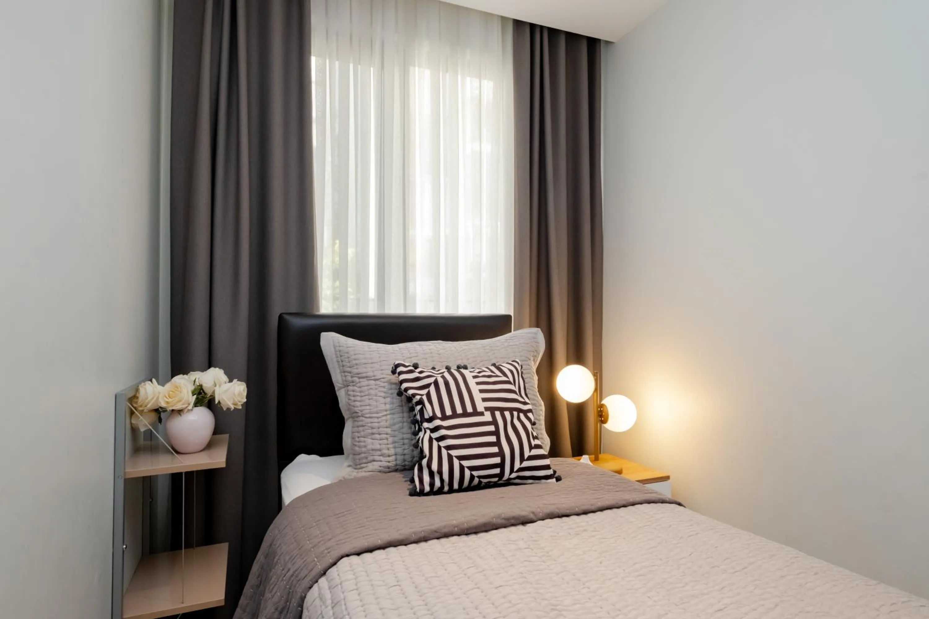 Bed in Home Of Istanbul