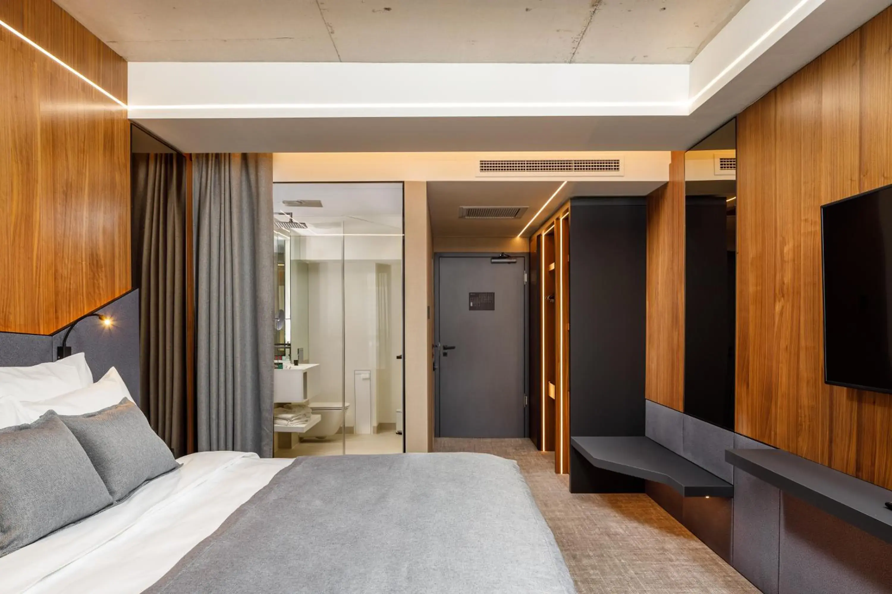 Concept King Room in Qosmo Brasov Hotel Concept King Room in Qosmo Brasov Hotel