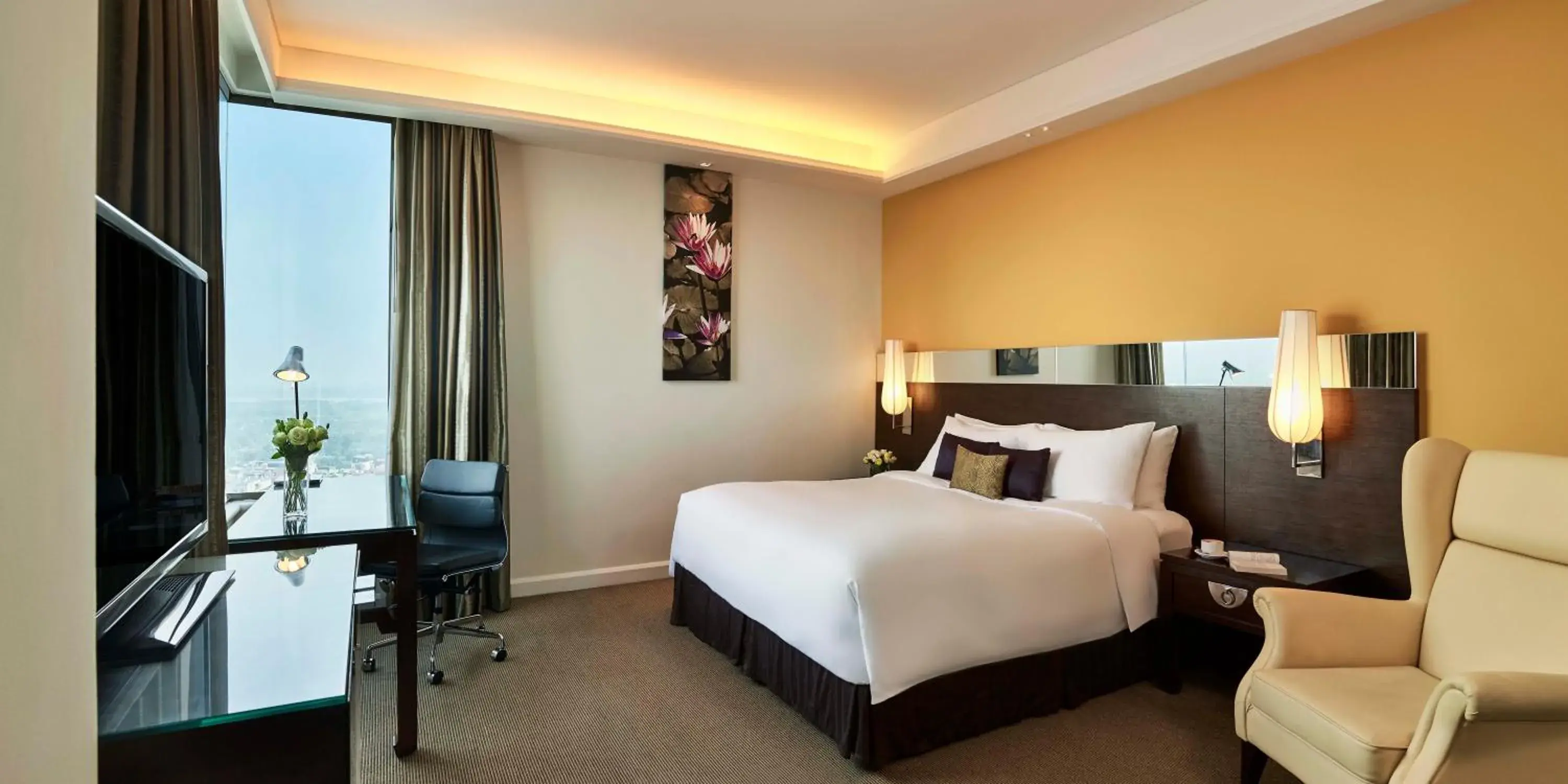 Deluxe Double Room in Pan Pacific Hanoi Deluxe Double Room in Pan Pacific Hanoi