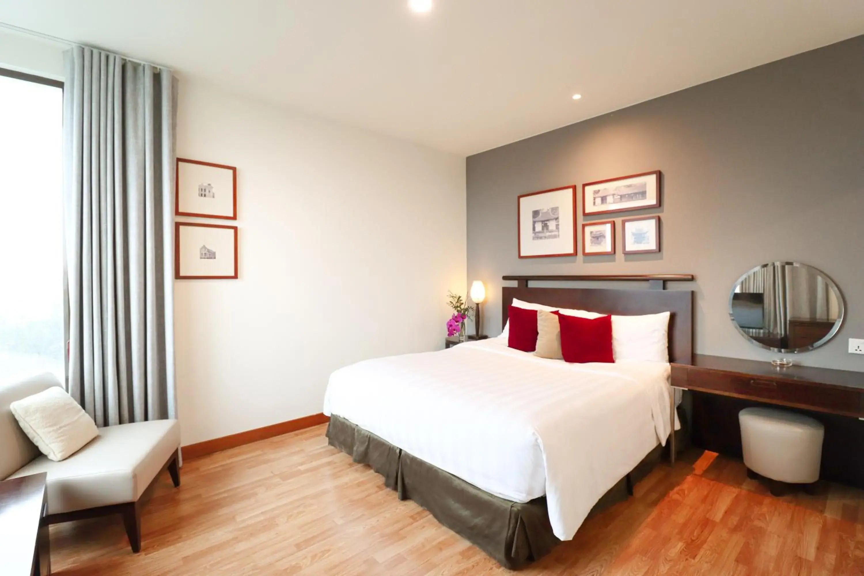 One-Bedroom Premier Serviced Suite in Pan Pacific Hanoi One-Bedroom Premier Serviced Suite in Pan Pacific Hanoi