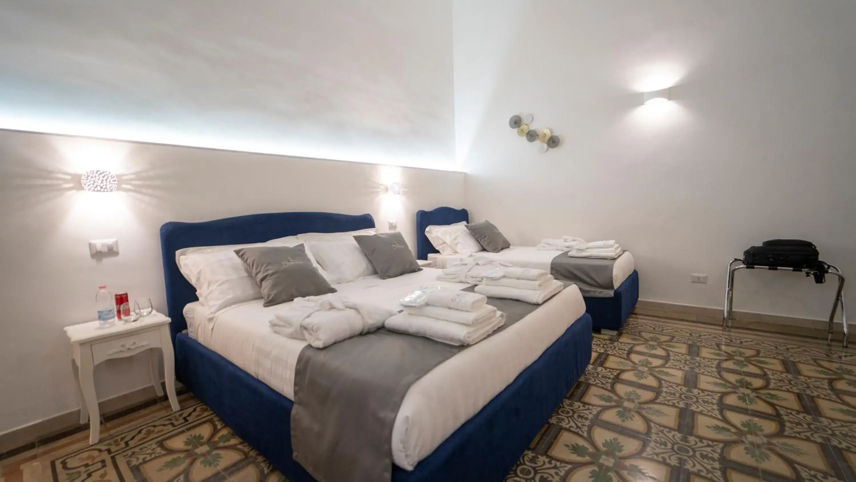 Luxury Triple Room in Dimora Fantasia Charme B&B Luxury Triple Room in Dimora Fantasia Charme B&B