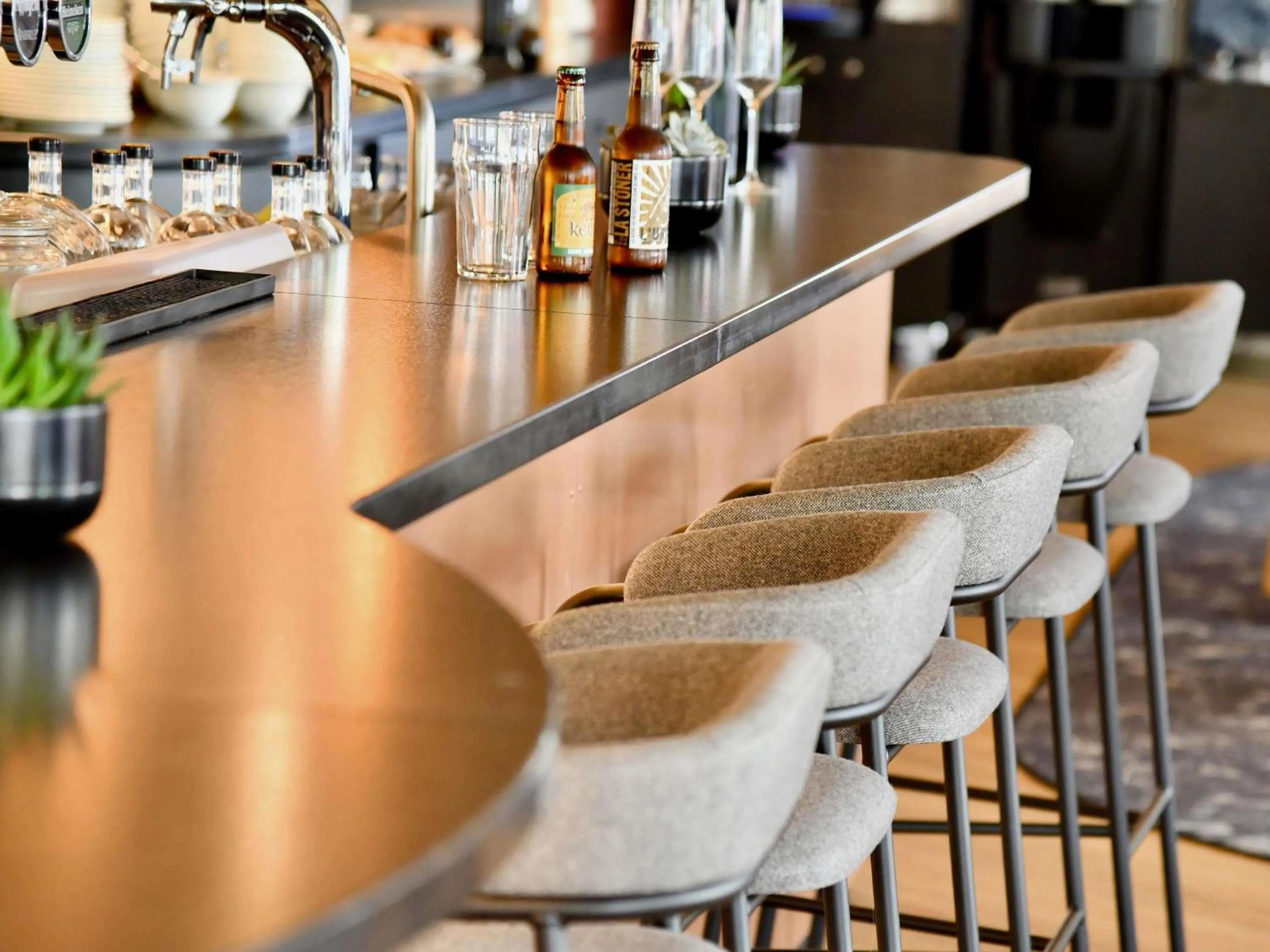 Lounge or bar in ibis budget Brest Centre Port