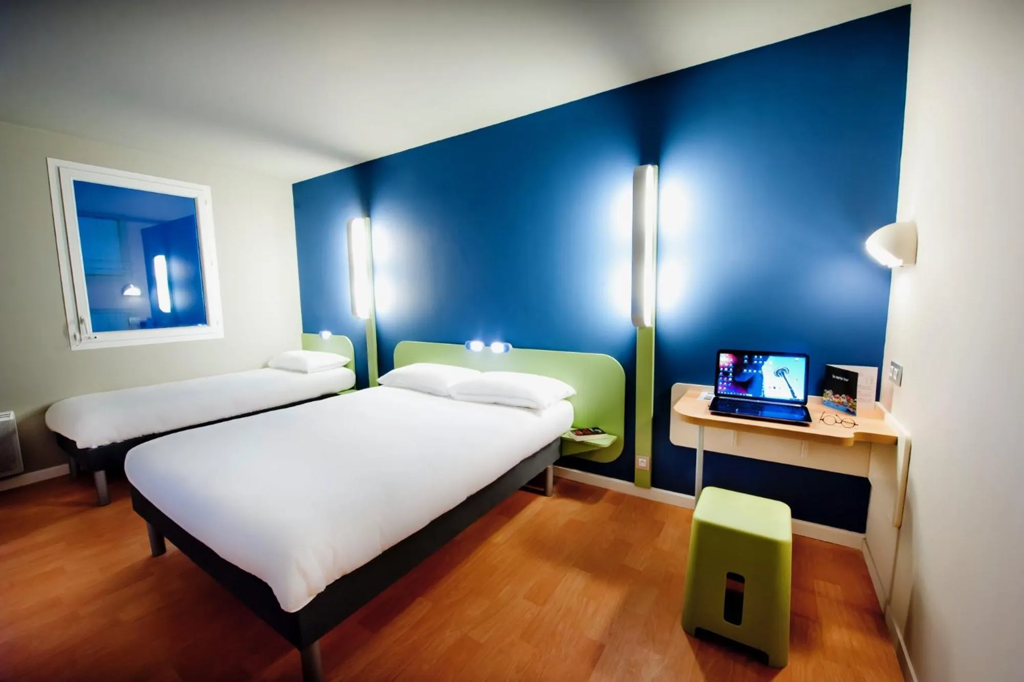 Bedroom, Bed in ibis budget Brest Centre Port