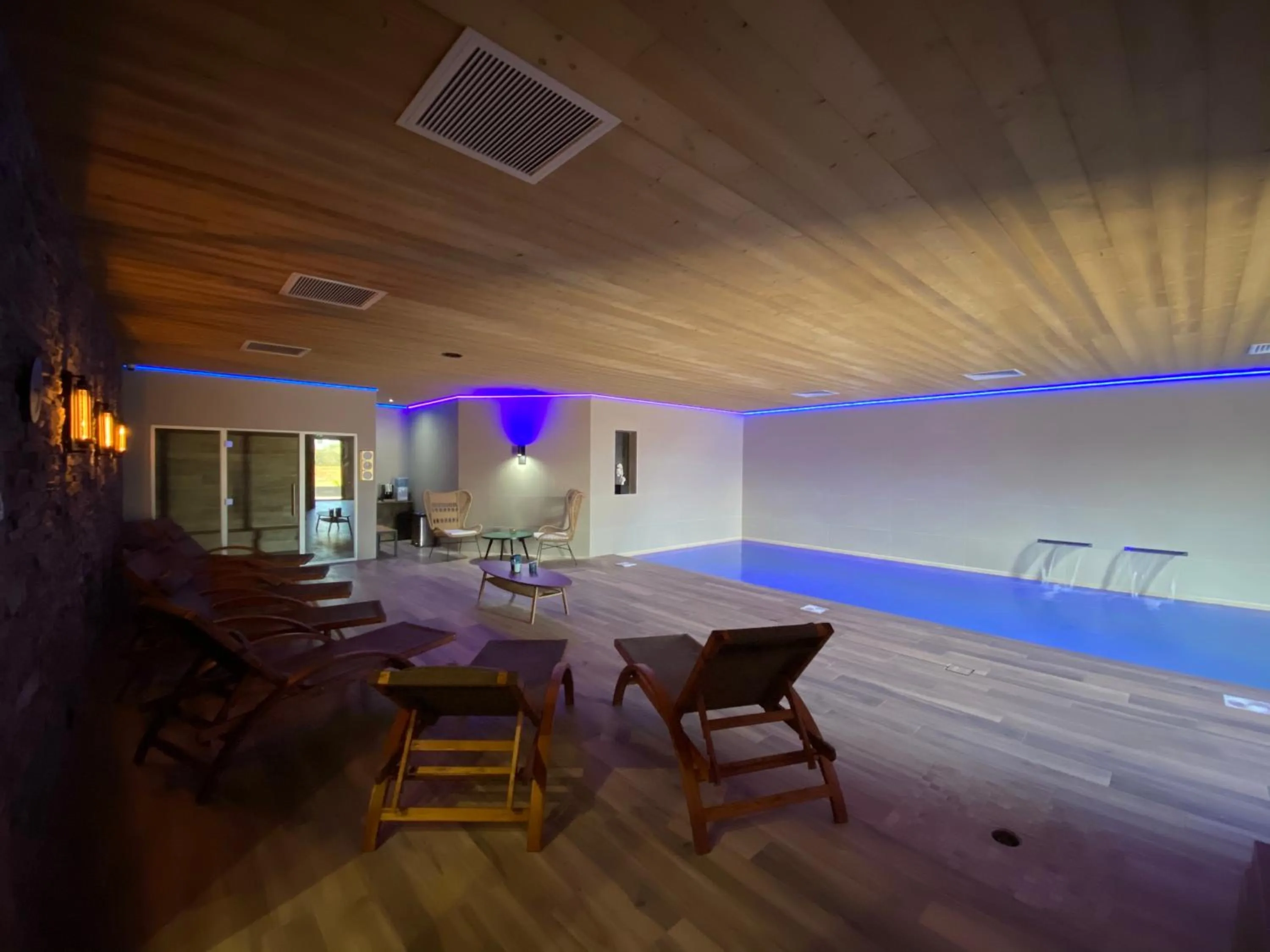 Spa and wellness centre/facilities in World Hotel