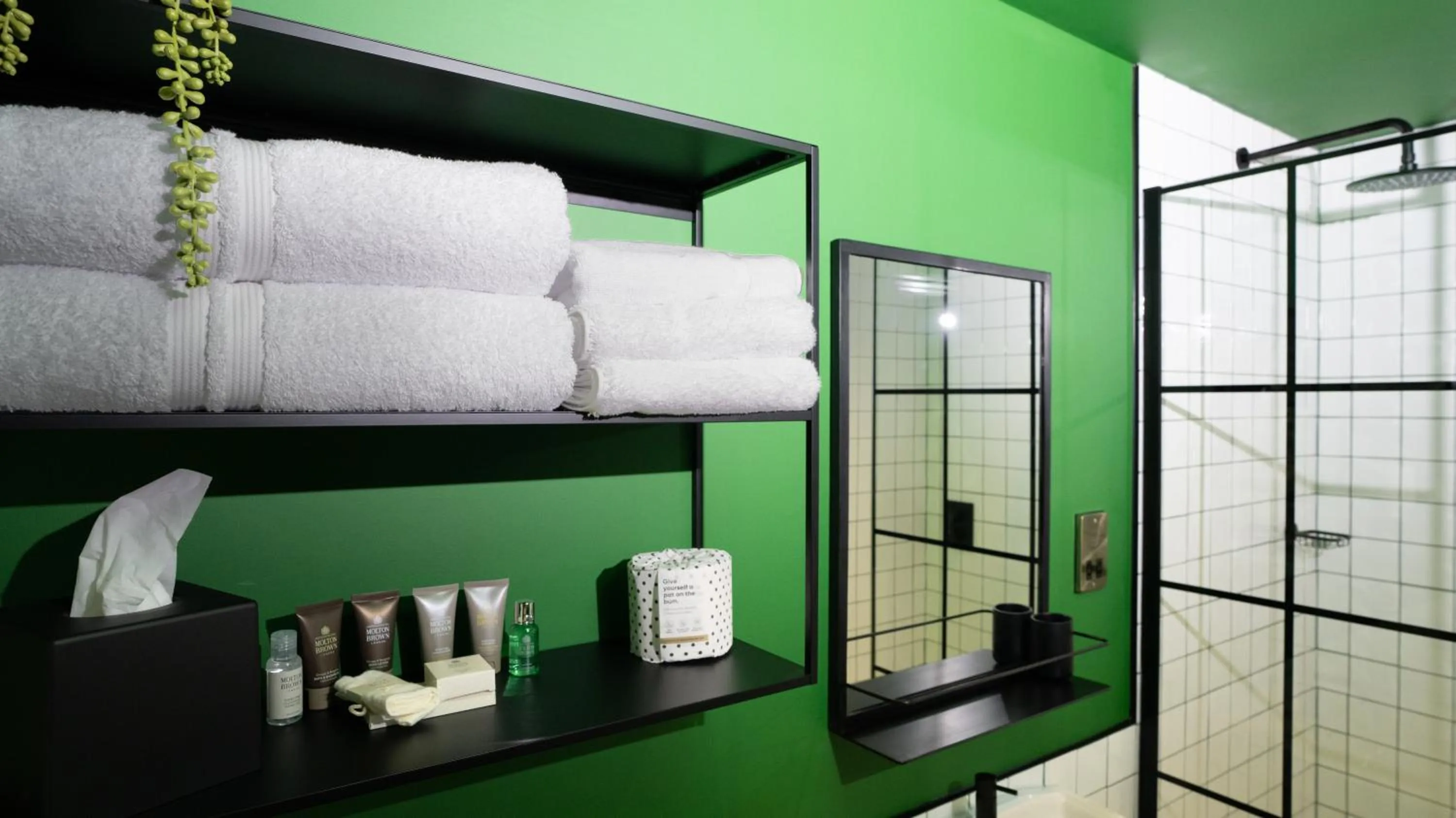 Bed in Ingleside House