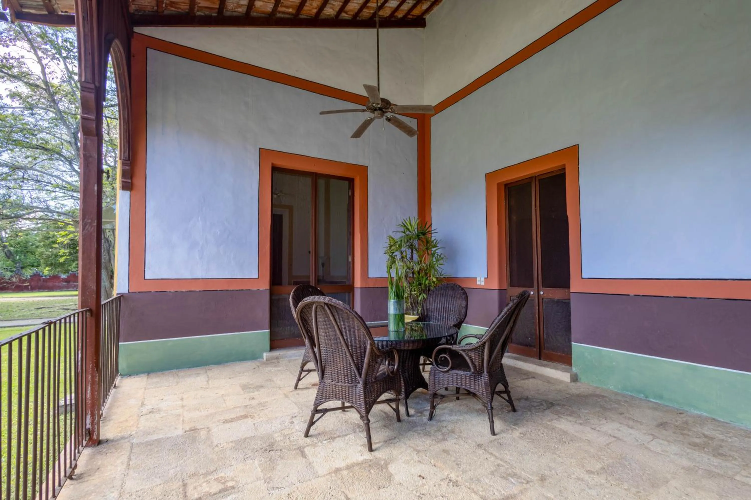 Facade/entrance in Hacienda San Antonio Millet