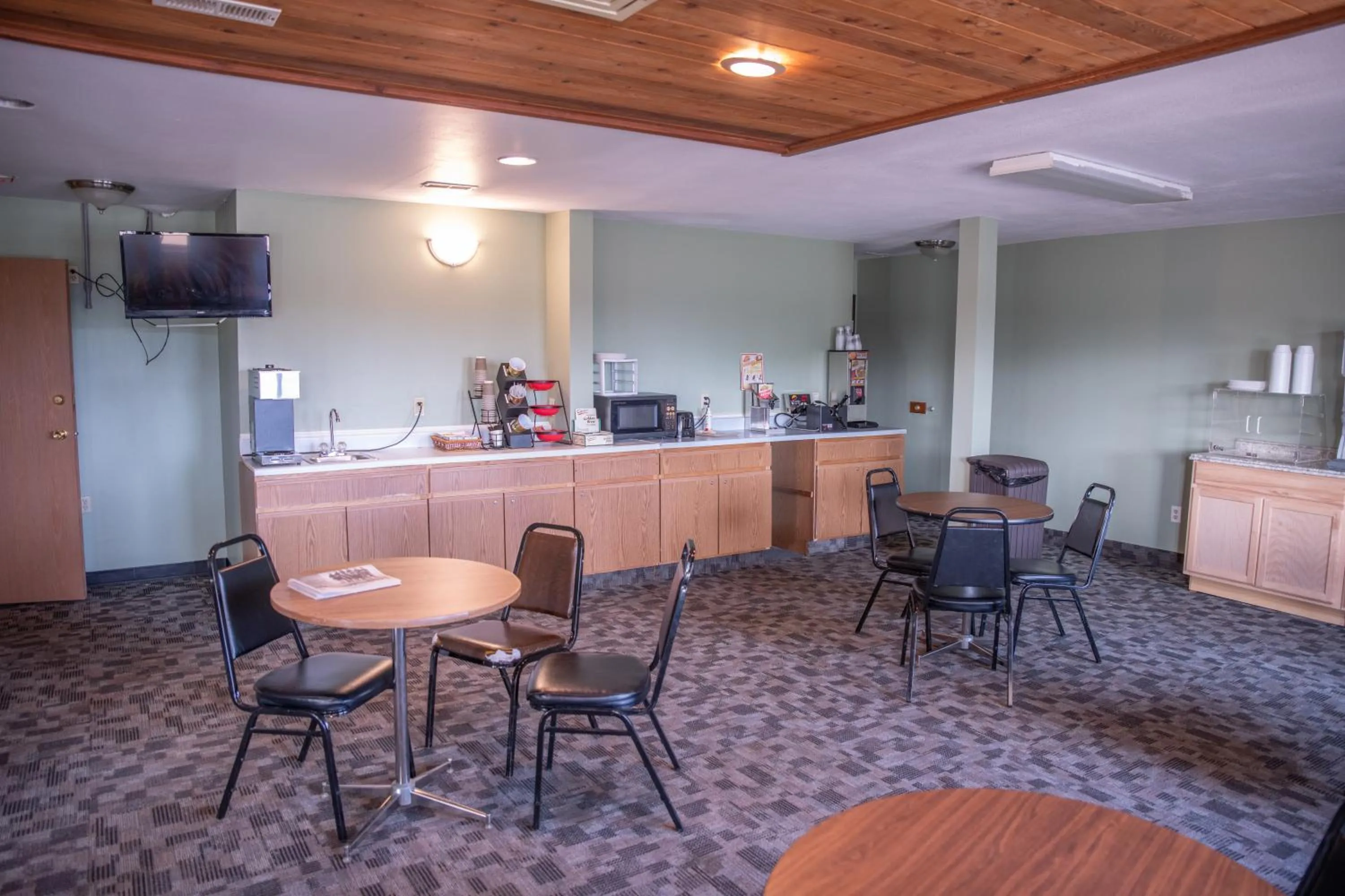 Wagner Lakeside Motel