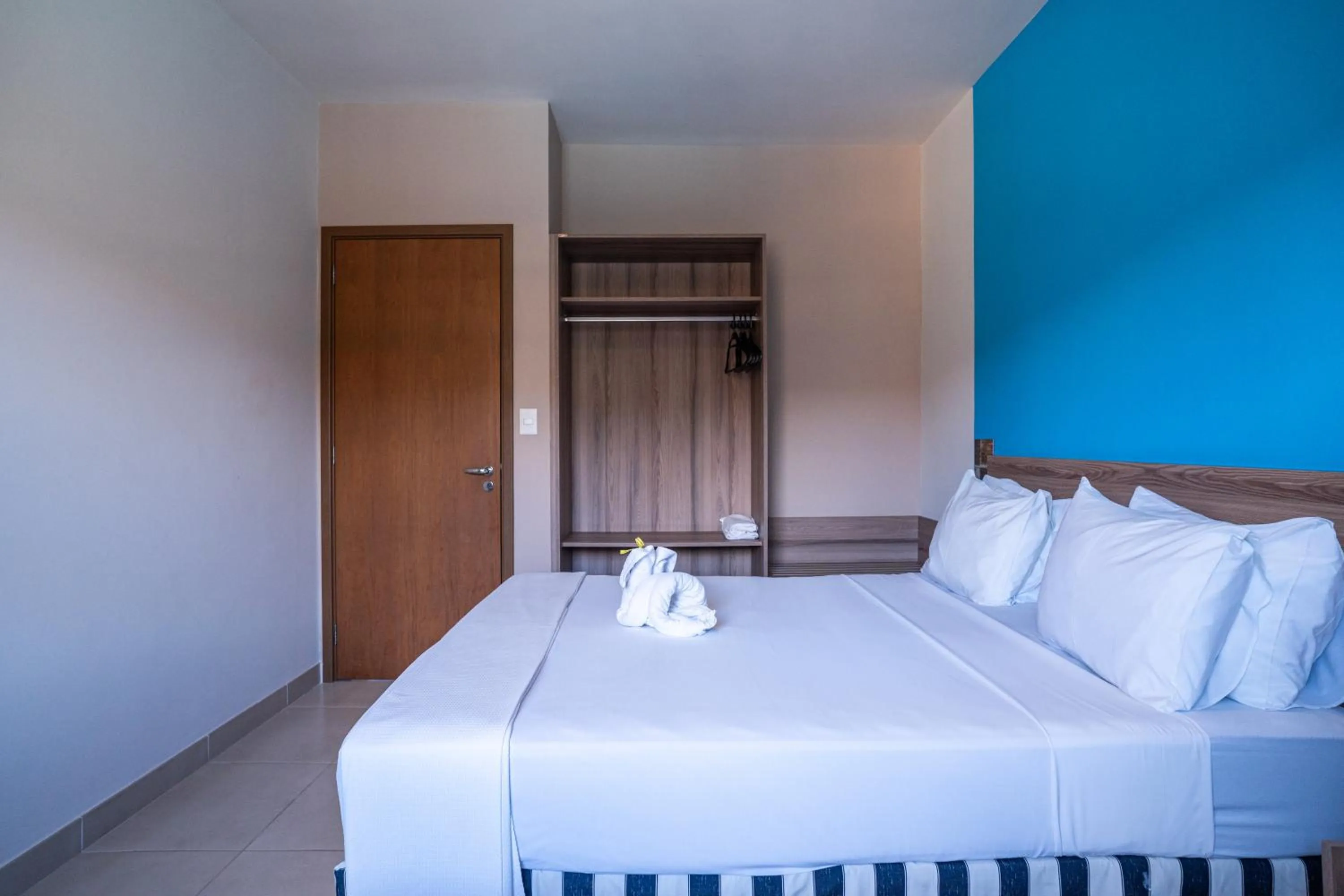 Suite with Terrace - single occupancy in Ondas Praia Resort by WAM Experience