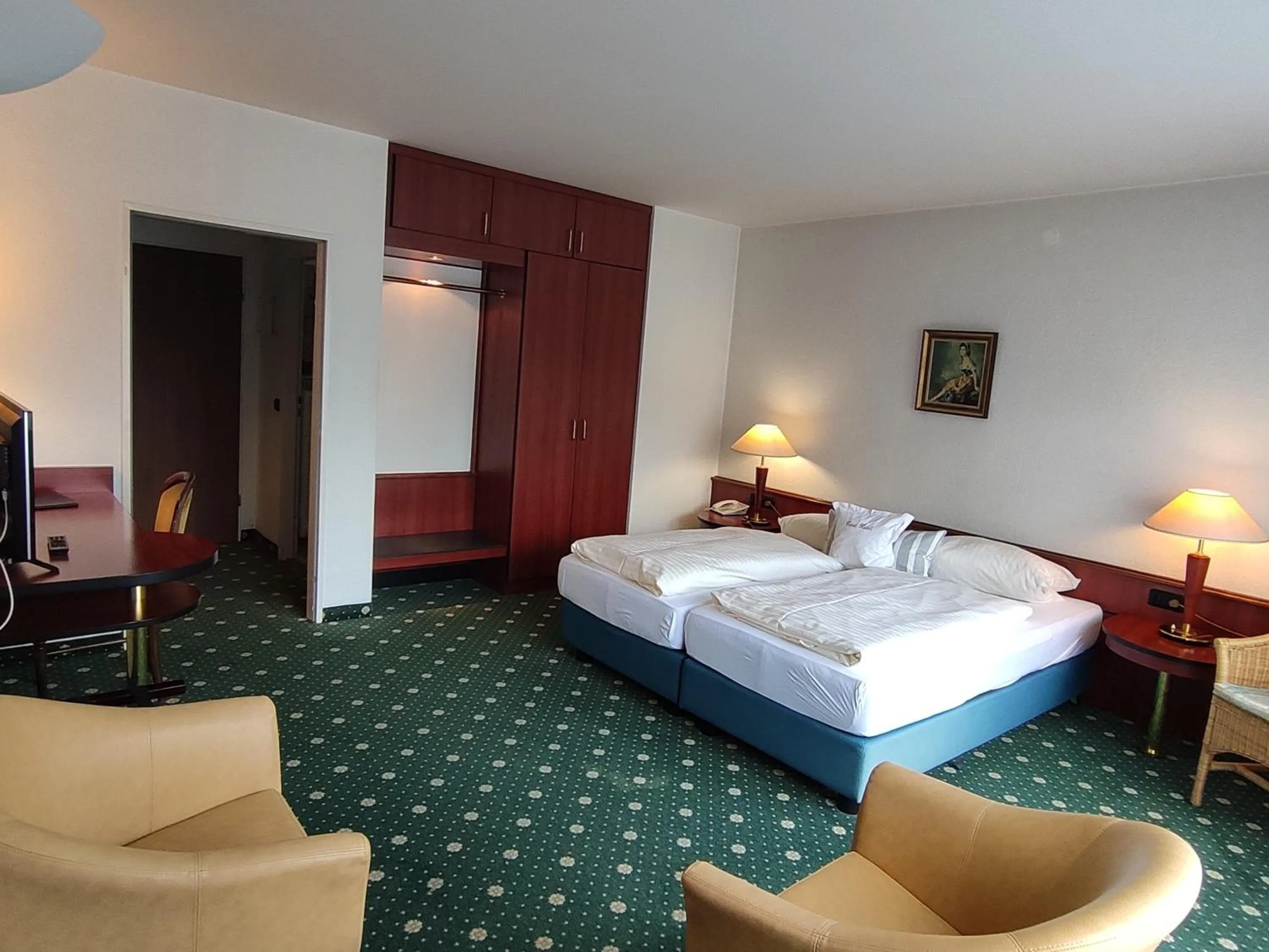 Photo of the whole room, Bed in Condi Hotel