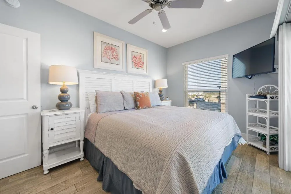 Bed in Two Little Lambs at Our Point of View by Youngs Suncoast