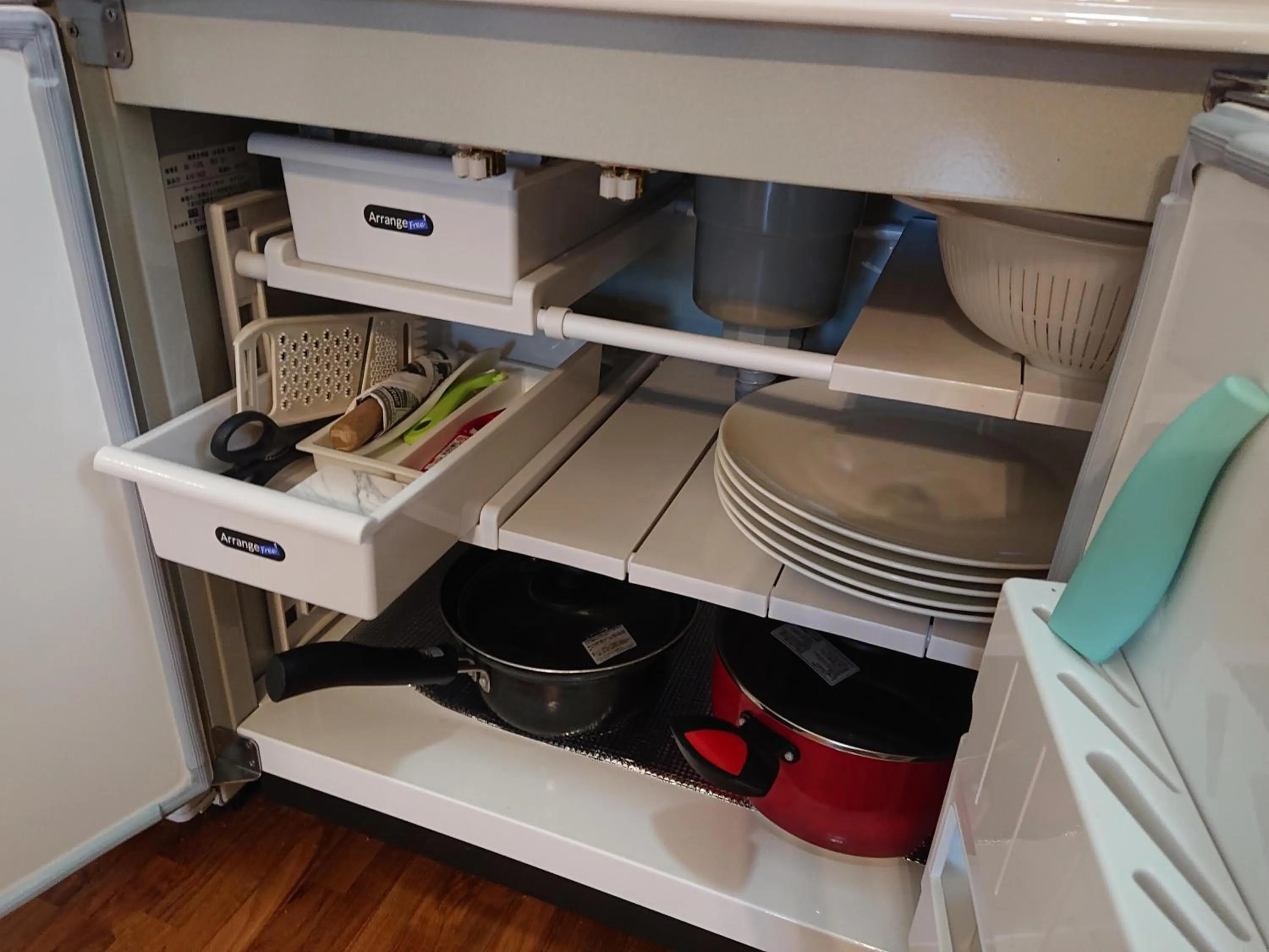 Kitchen or kitchenette in Maribu Beach House