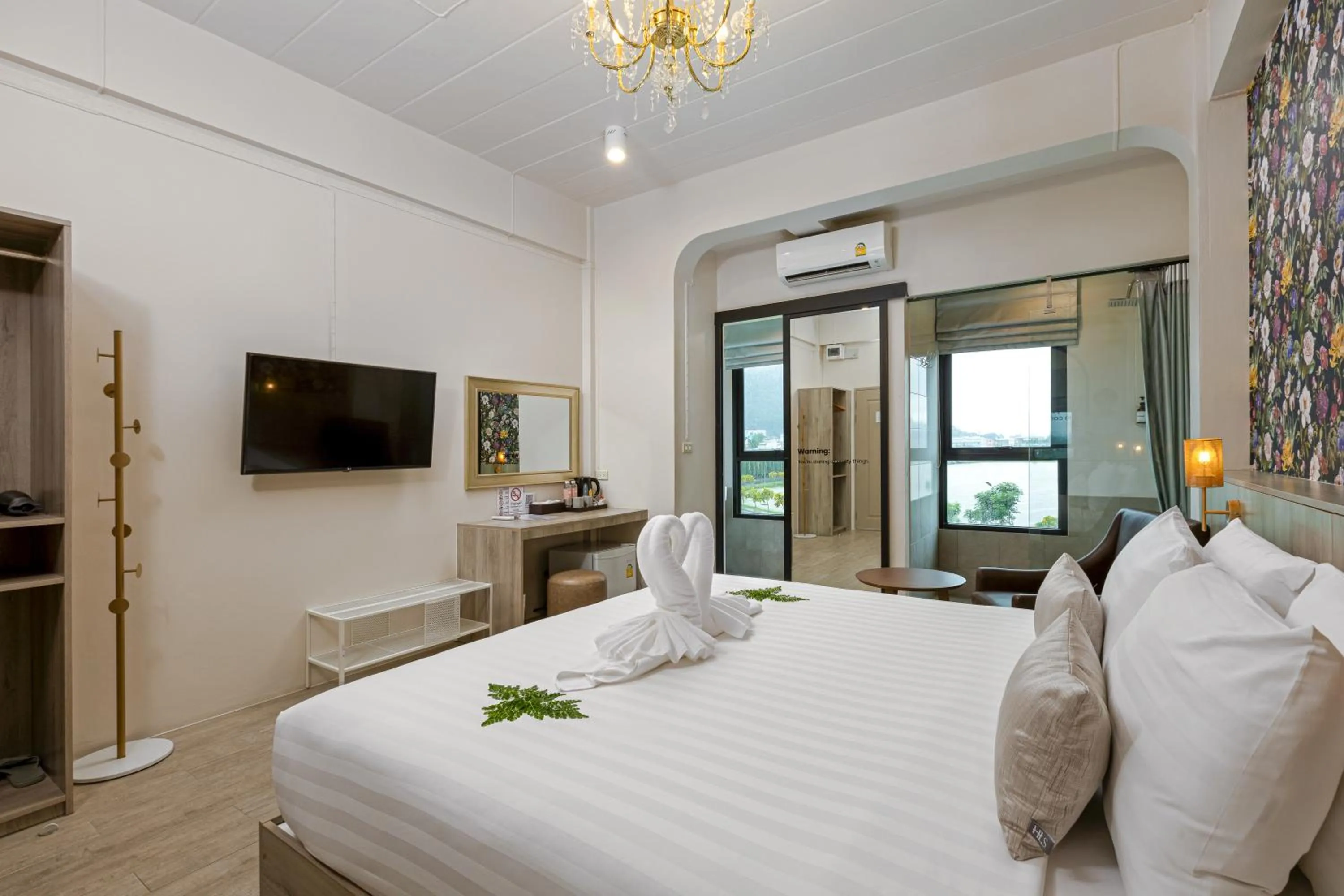Area and facilities, Bed in Ang Pao Hotel Phuket