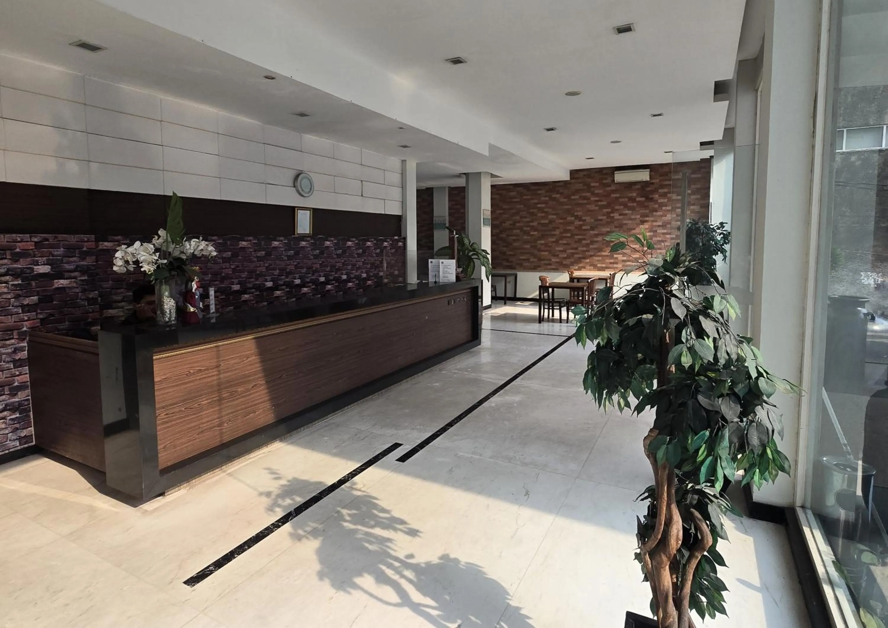 N2 Hotel Gunung Sahari