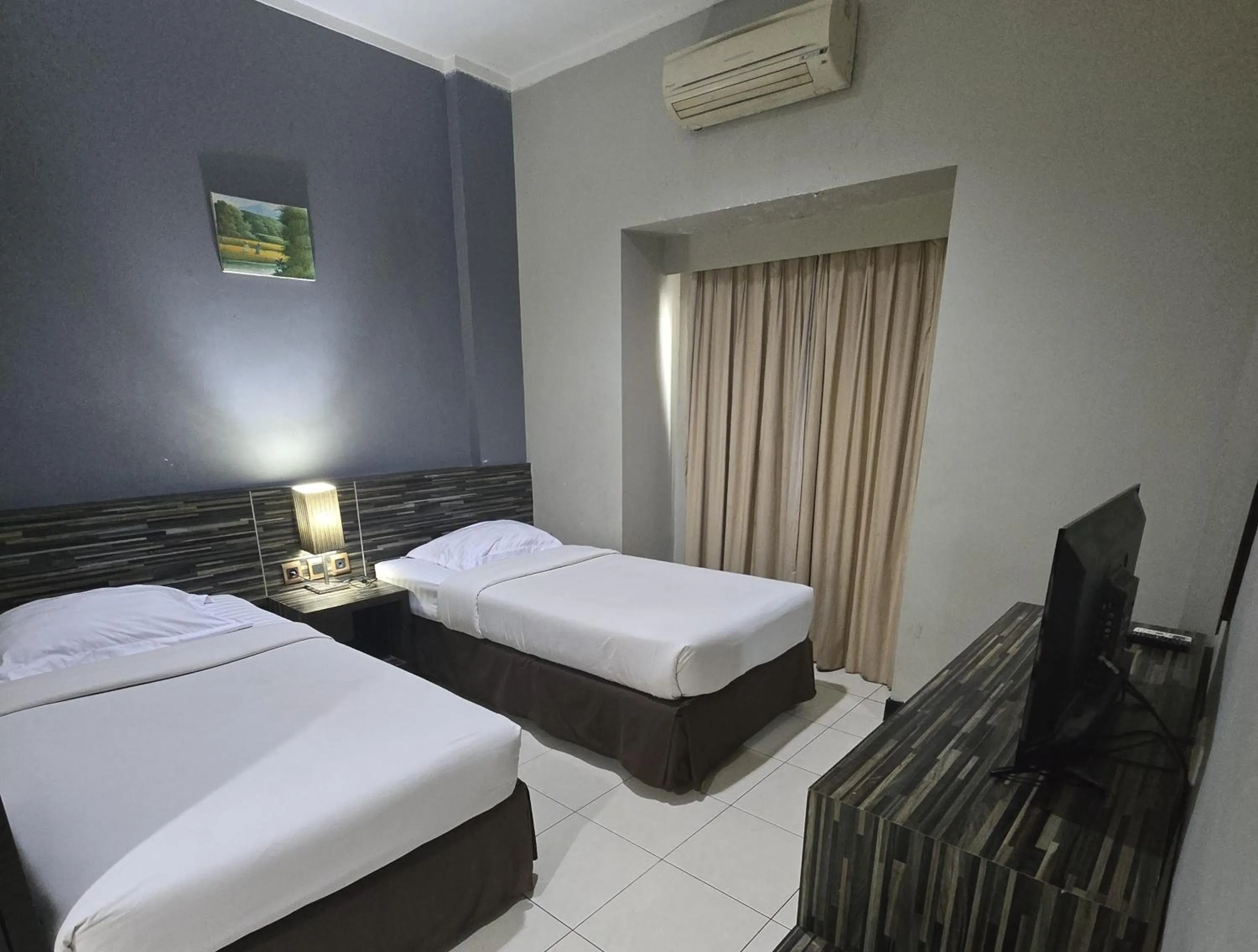 Bed in N2 Hotel Gunung Sahari