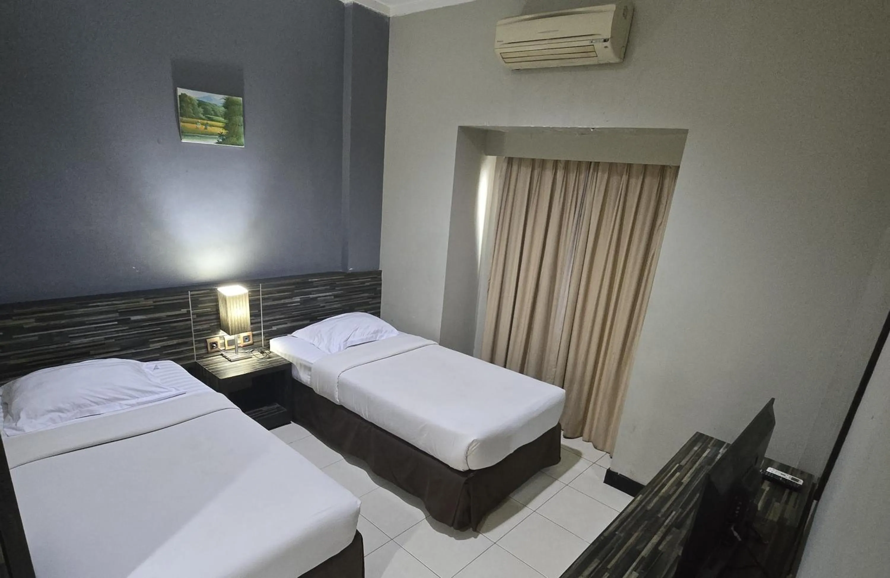 Bed in N2 Hotel Gunung Sahari