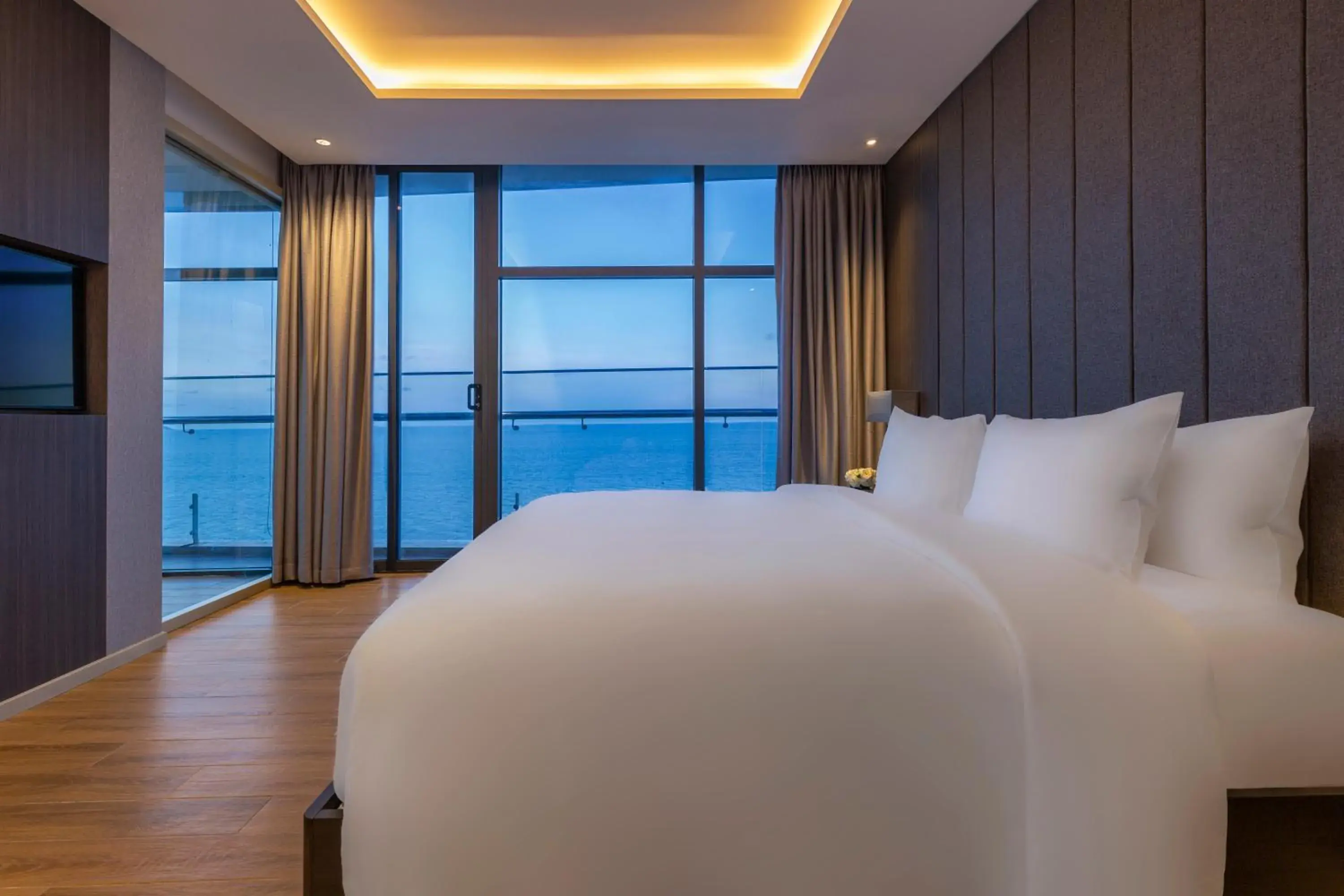 Premier Suite Oceanfront in Premier Pearl Hotel Vung Tau Premier Suite Oceanfront in Premier Pearl Hotel Vung Tau