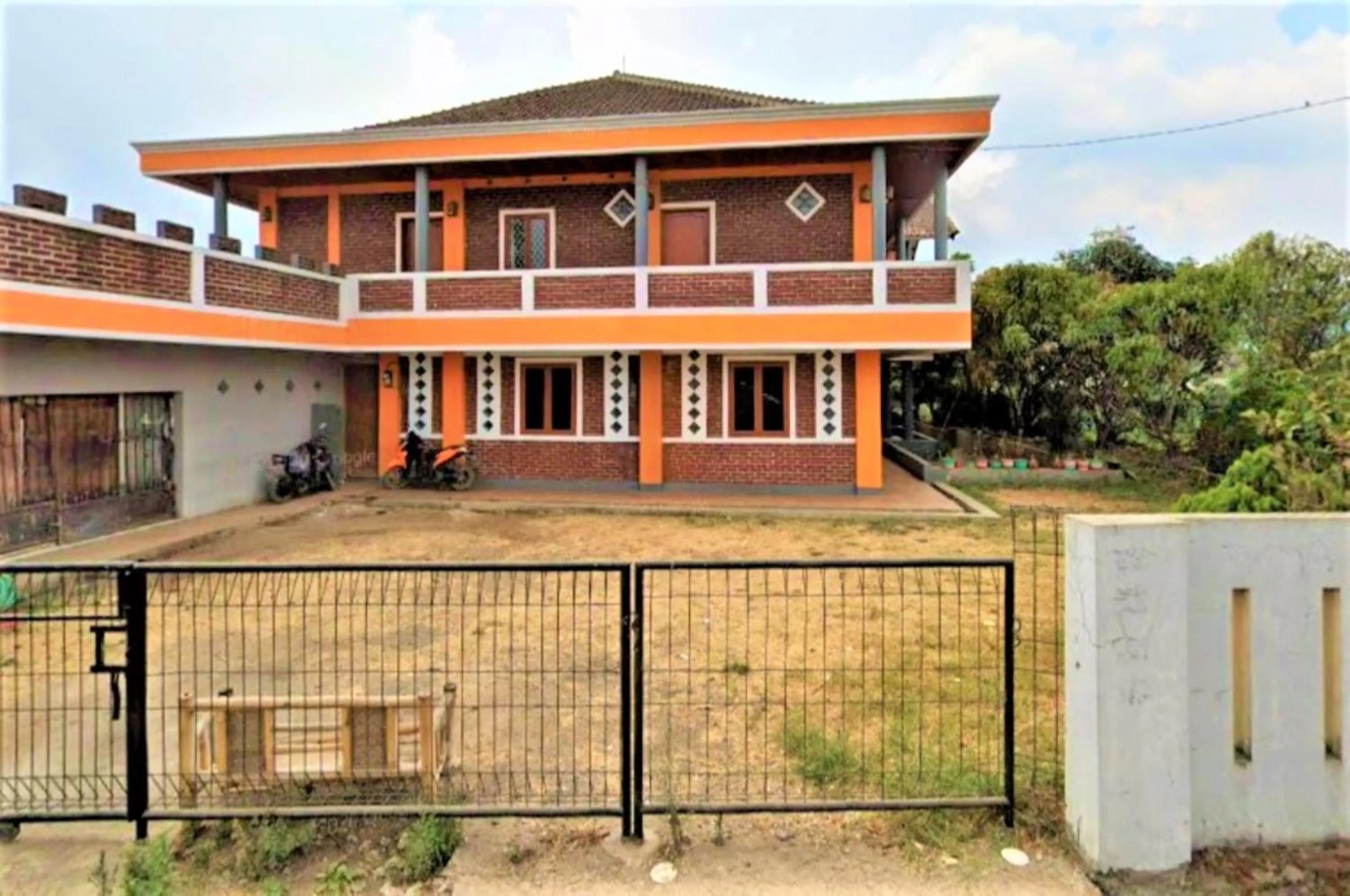 Property building in Villa Orange Lembang Pengkolan