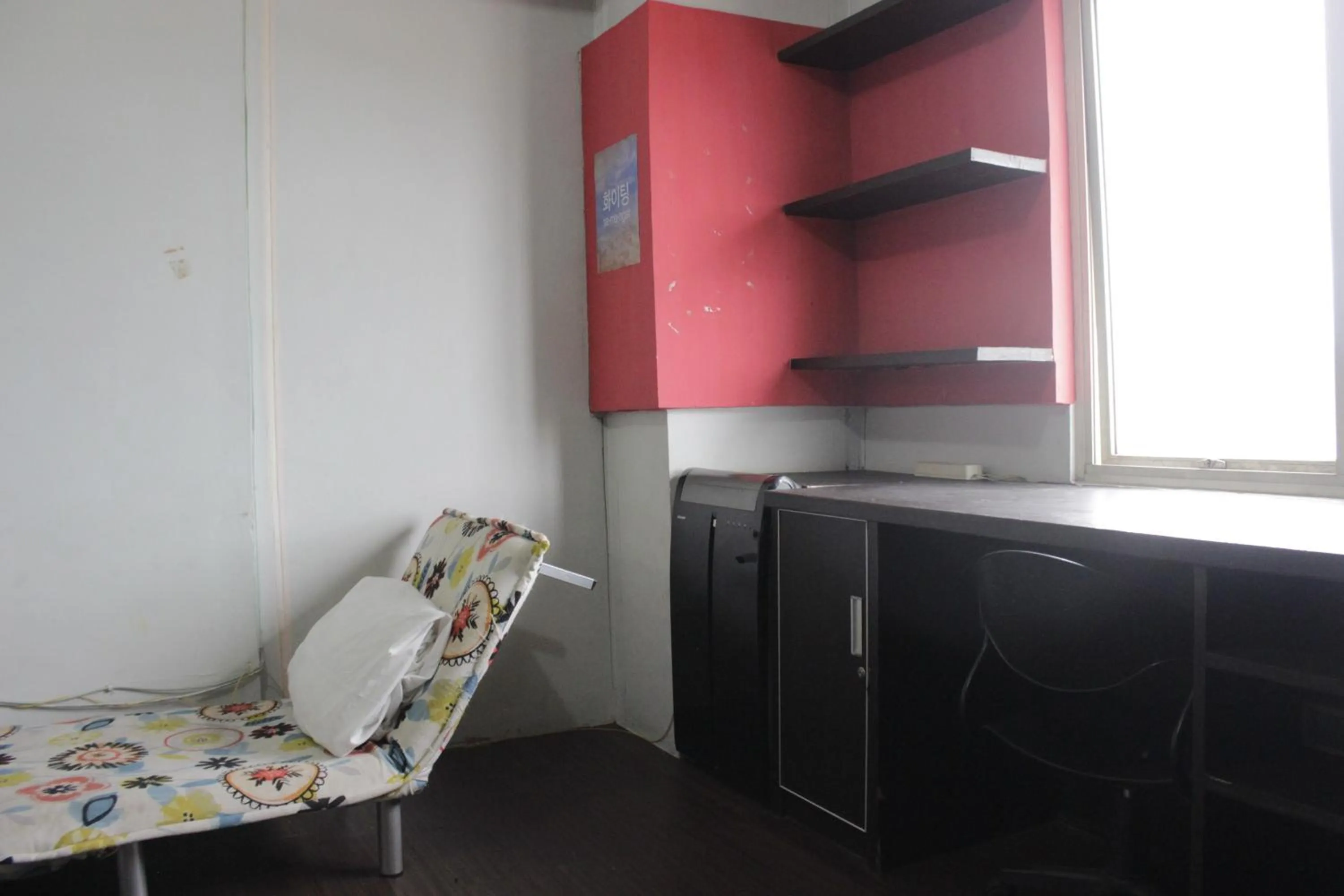 Loft Studio Room at Pinewood Apartment Jatinangor near JATOS By Travelio