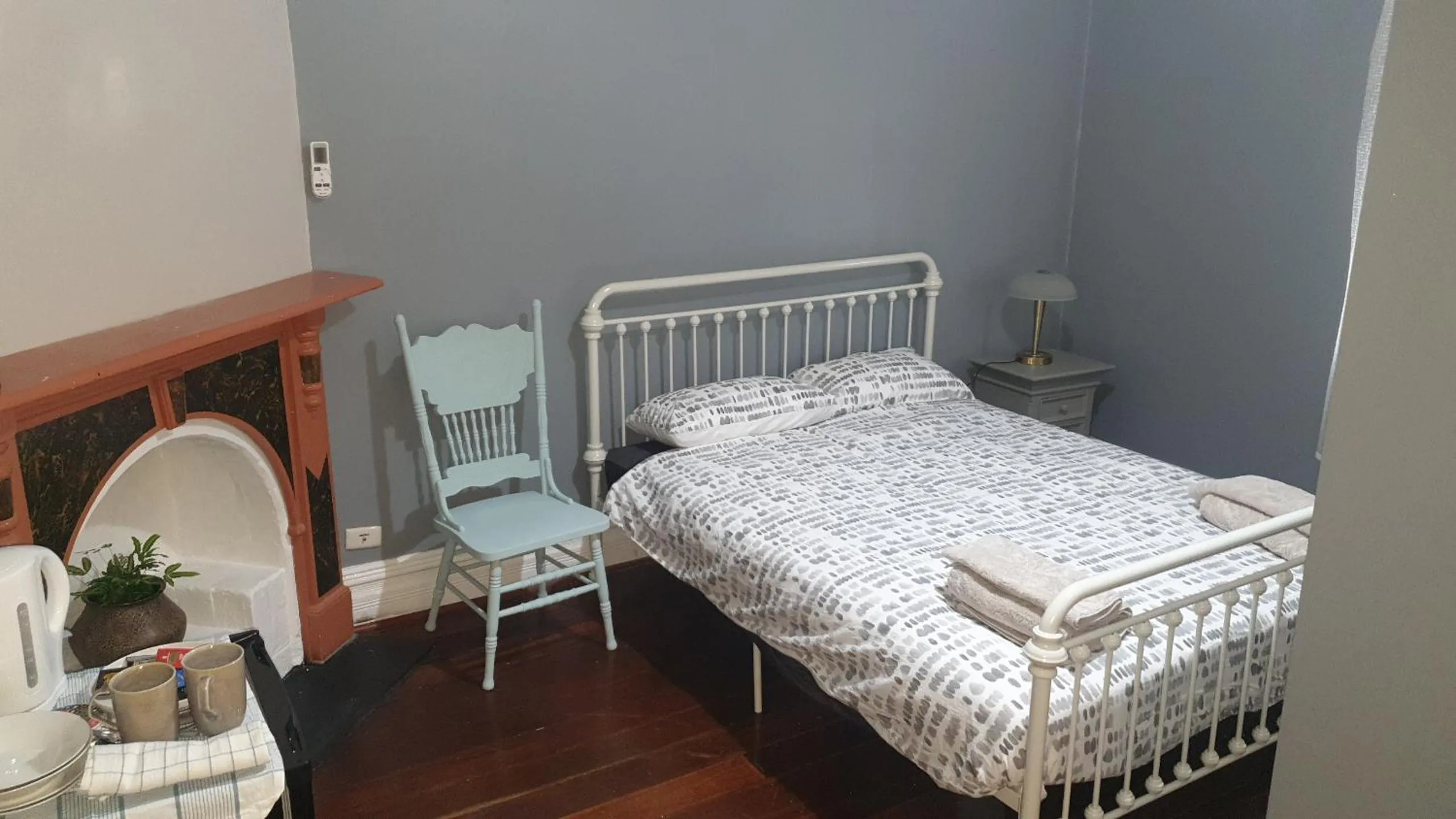 Bed in Roseneath Cottage