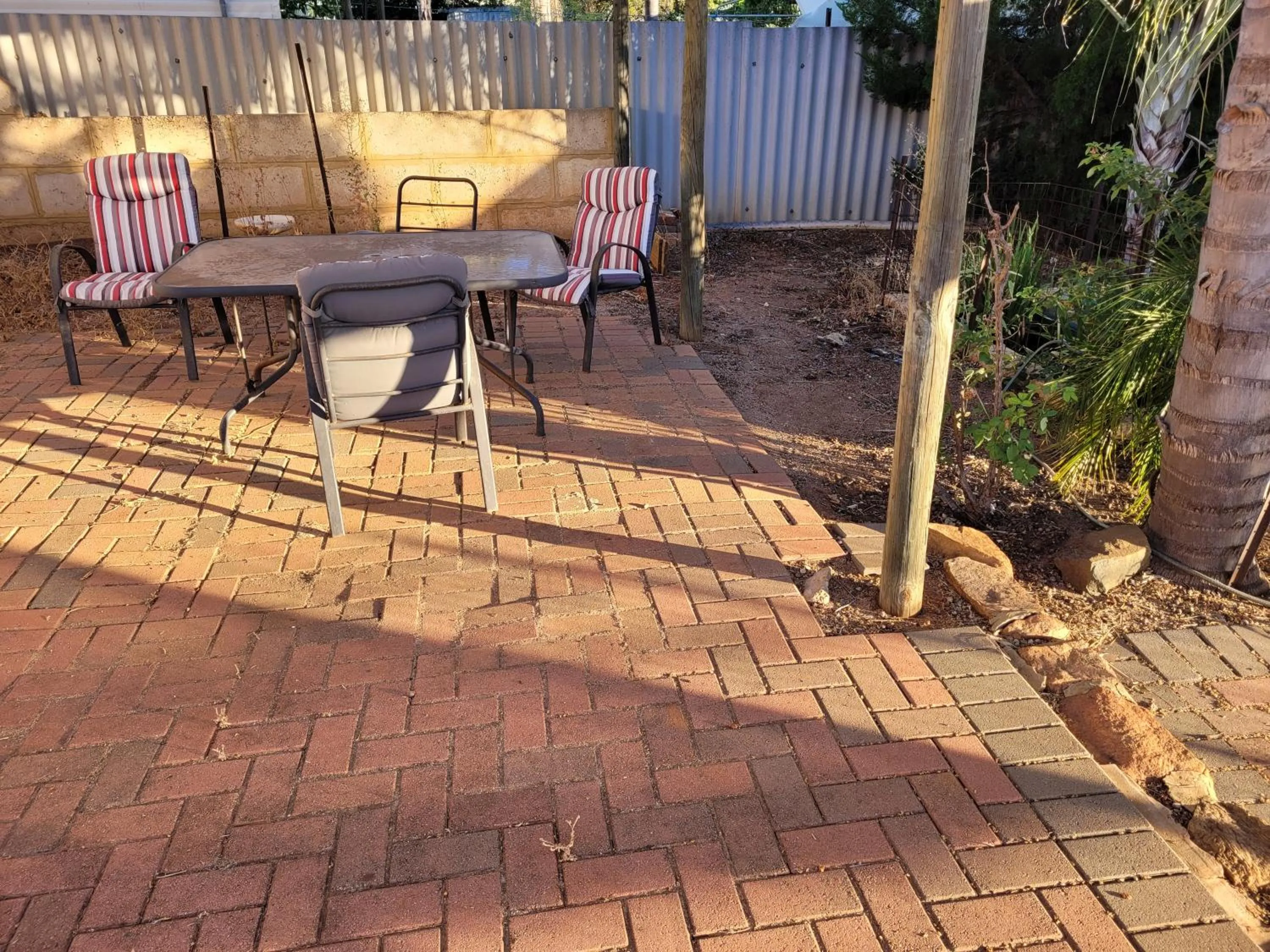 Area and facilities in Roseneath Cottage