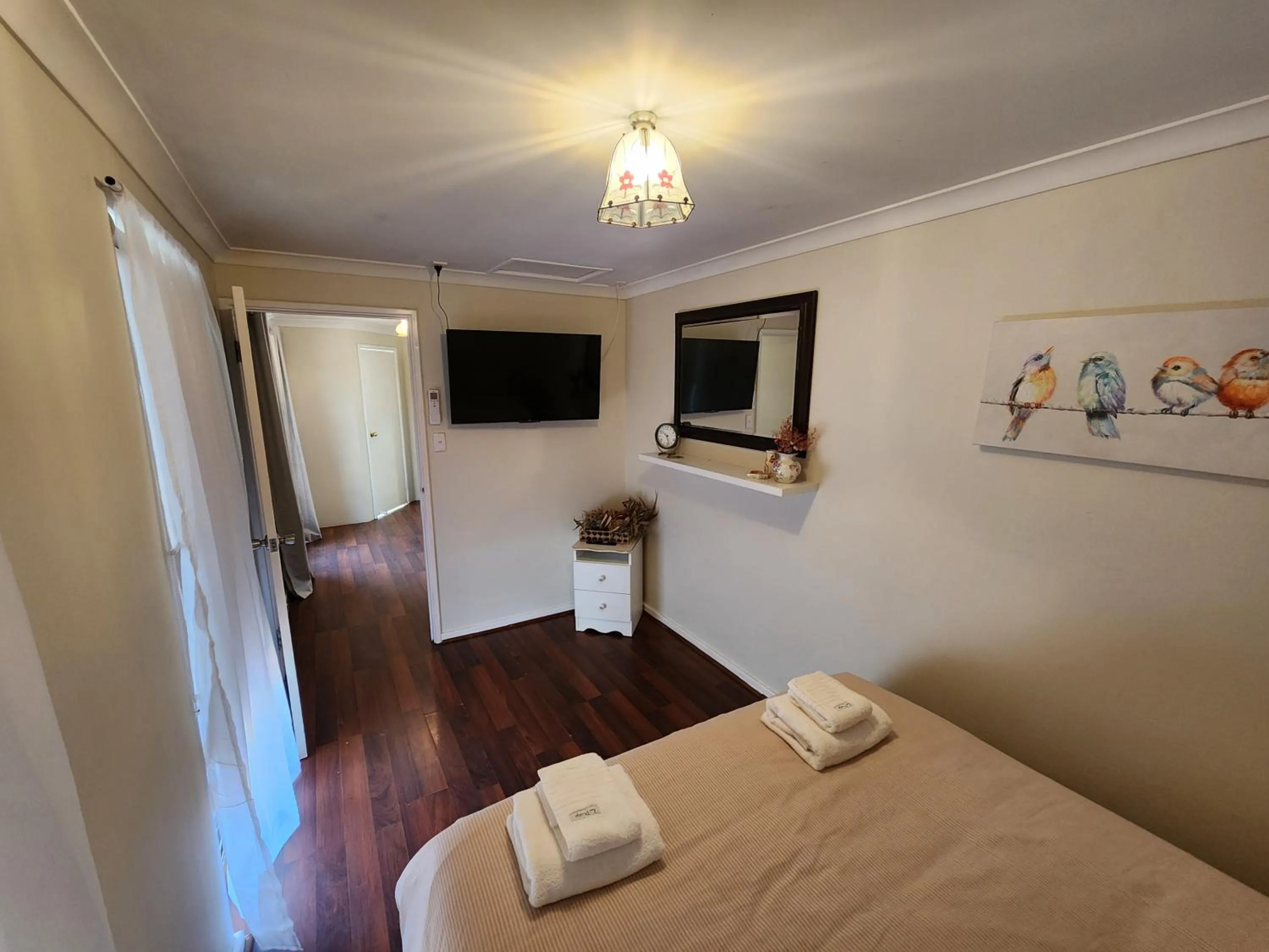 TV and multimedia, Bed in Roseneath Cottage