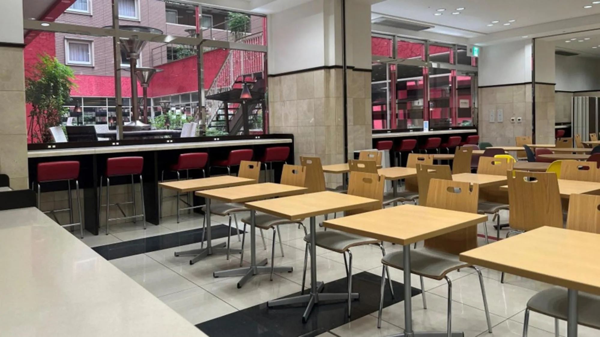 Lobby or reception in Toyoko Inn Tokyo Shinagawa Konan-guchi Tennozu Isle