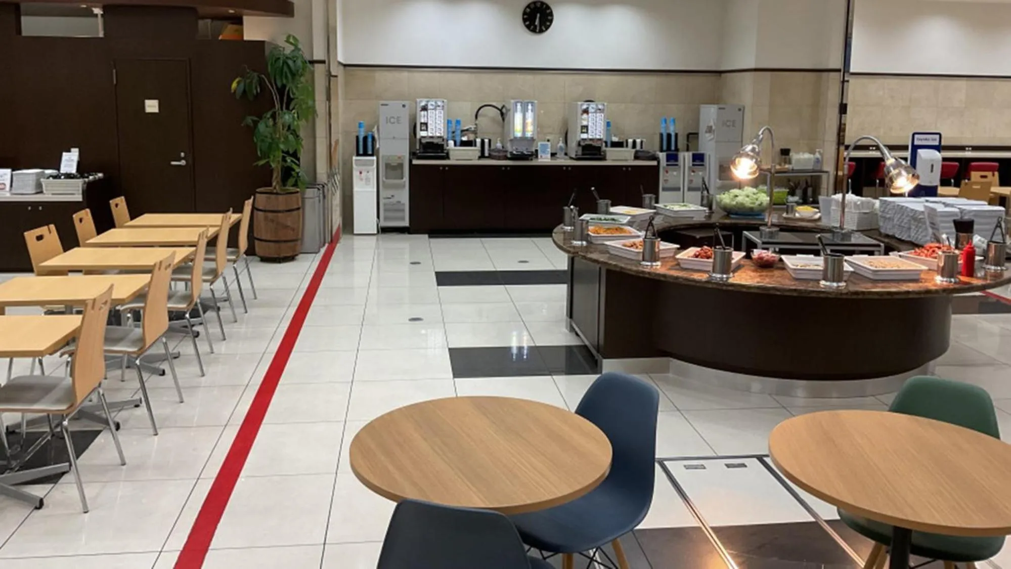 Food in Toyoko Inn Tokyo Shinagawa Konan-guchi Tennozu Isle