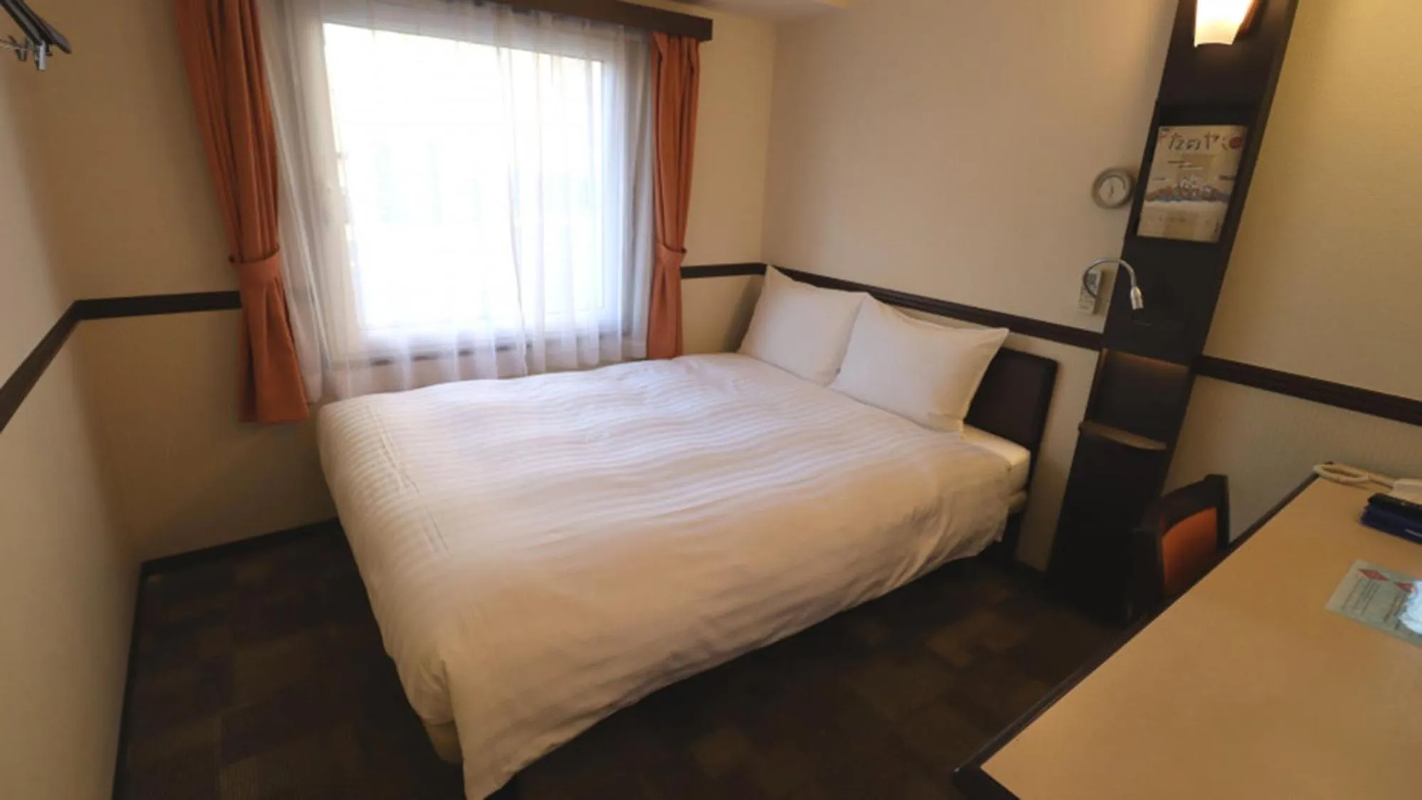 Bedroom, Bed in Toyoko Inn Tokyo Shinagawa Konan-guchi Tennozu Isle