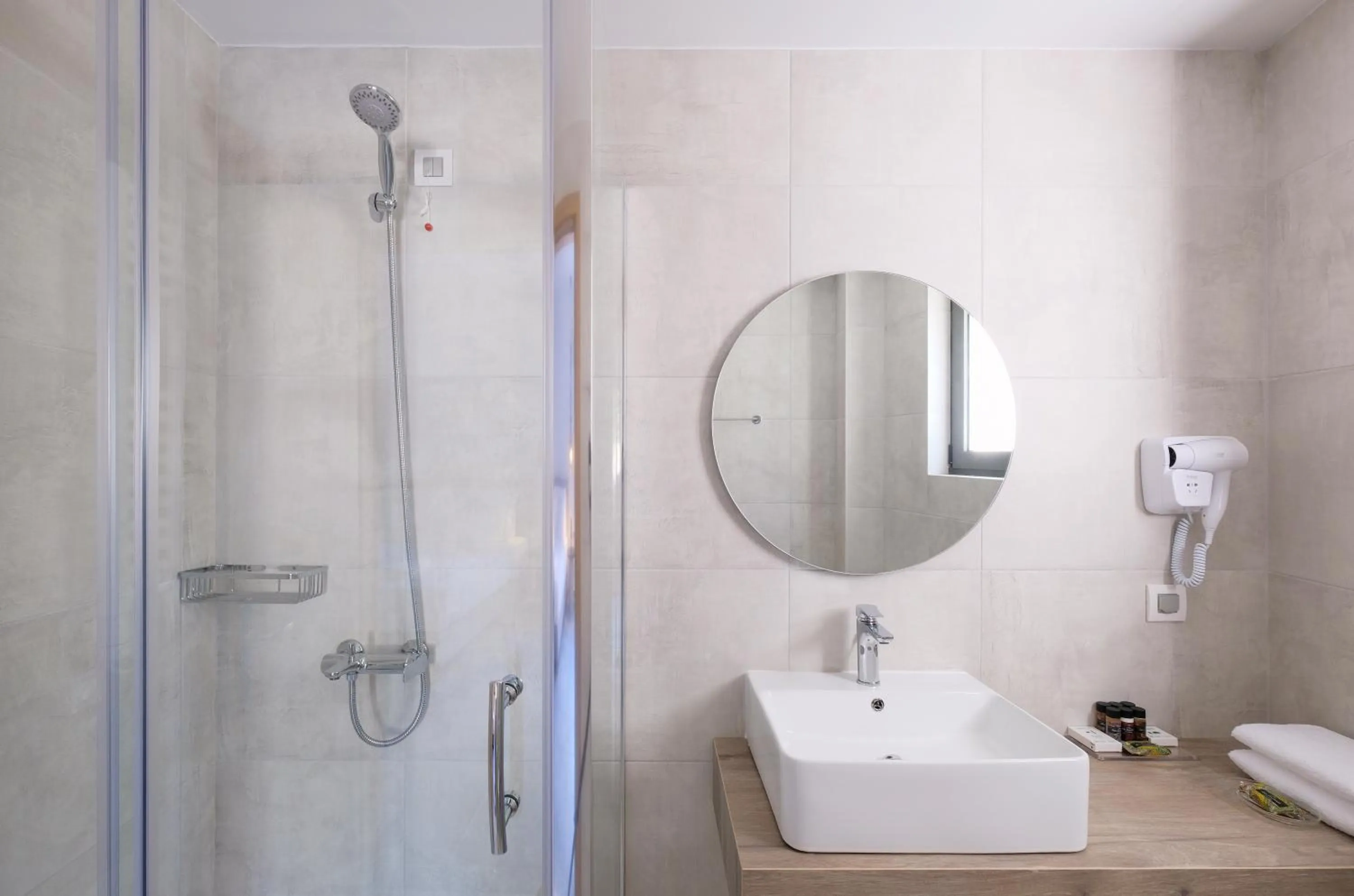 Bathroom in Margo Beach Hotel