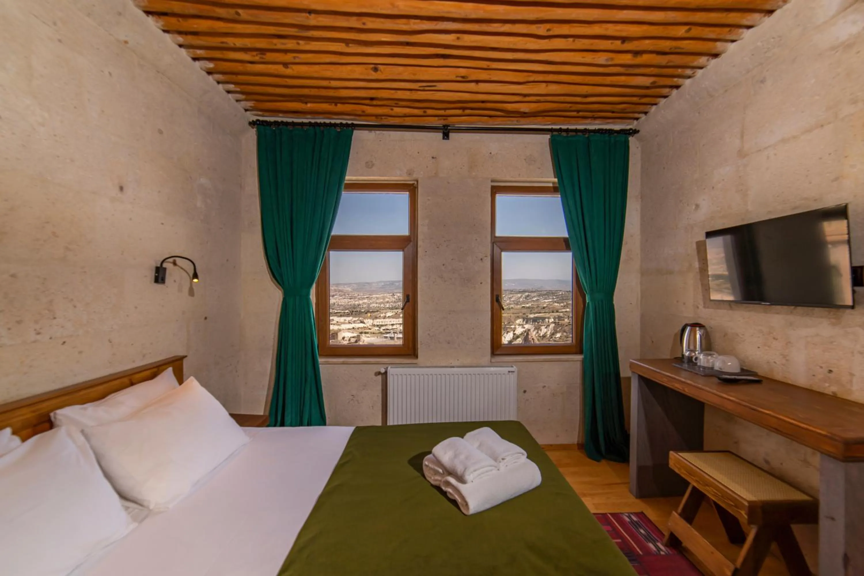 Photo of the whole room, Bed in Alice in Cappadocia