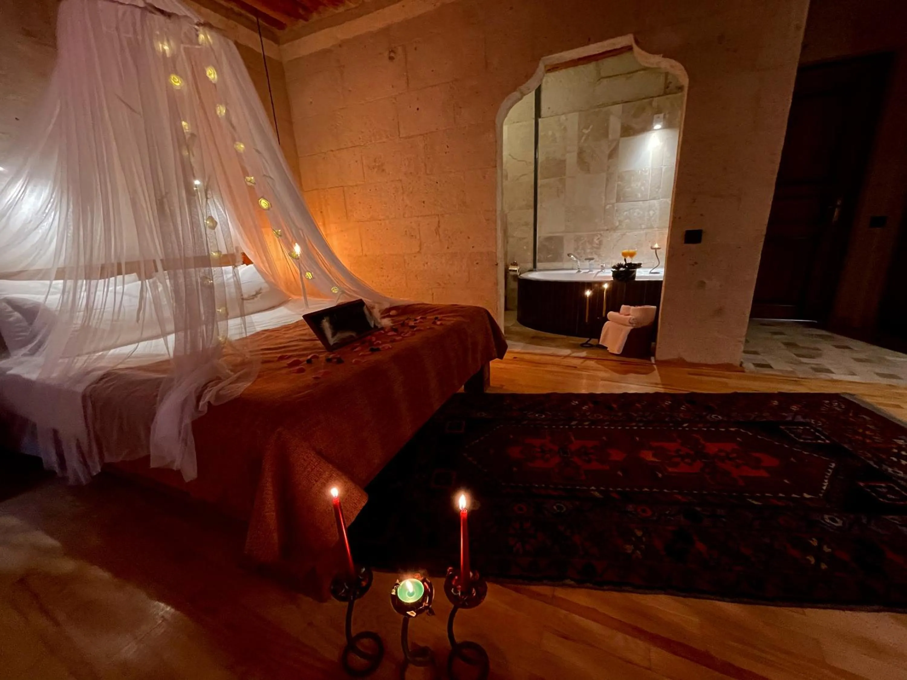Photo of the whole room, Bed in Alice in Cappadocia