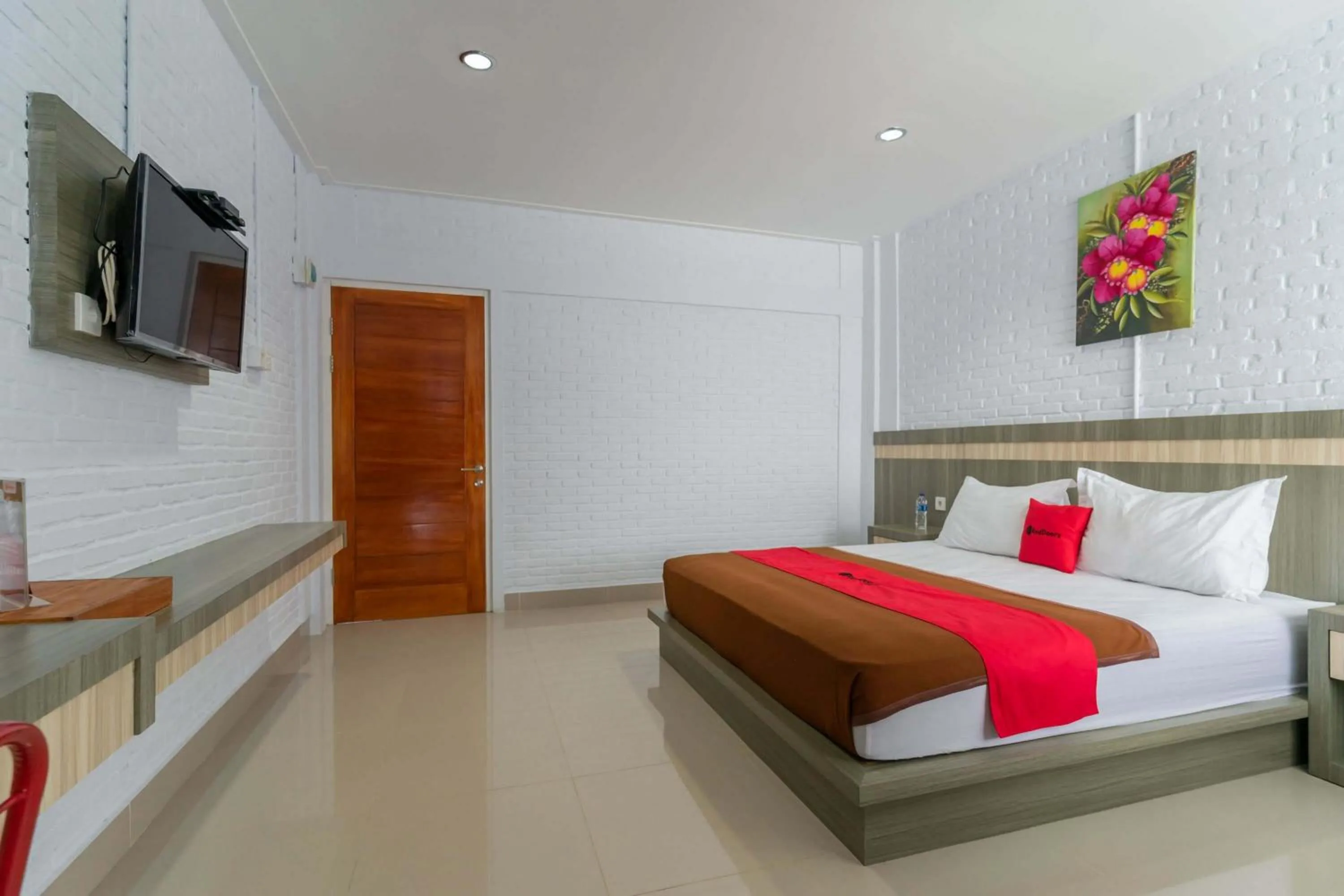 Bedroom, Bed in RedDoorz Plus @ Vantas Hotel Parbaba